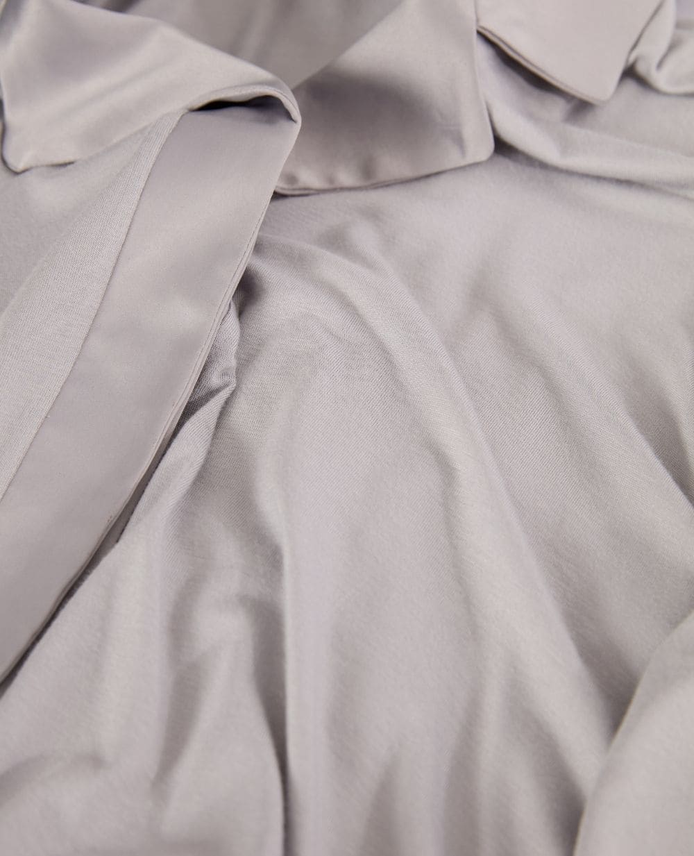 cache-c-ur-satine-veste-de-pyjama-grossesse-et-allaitement-gris image 6