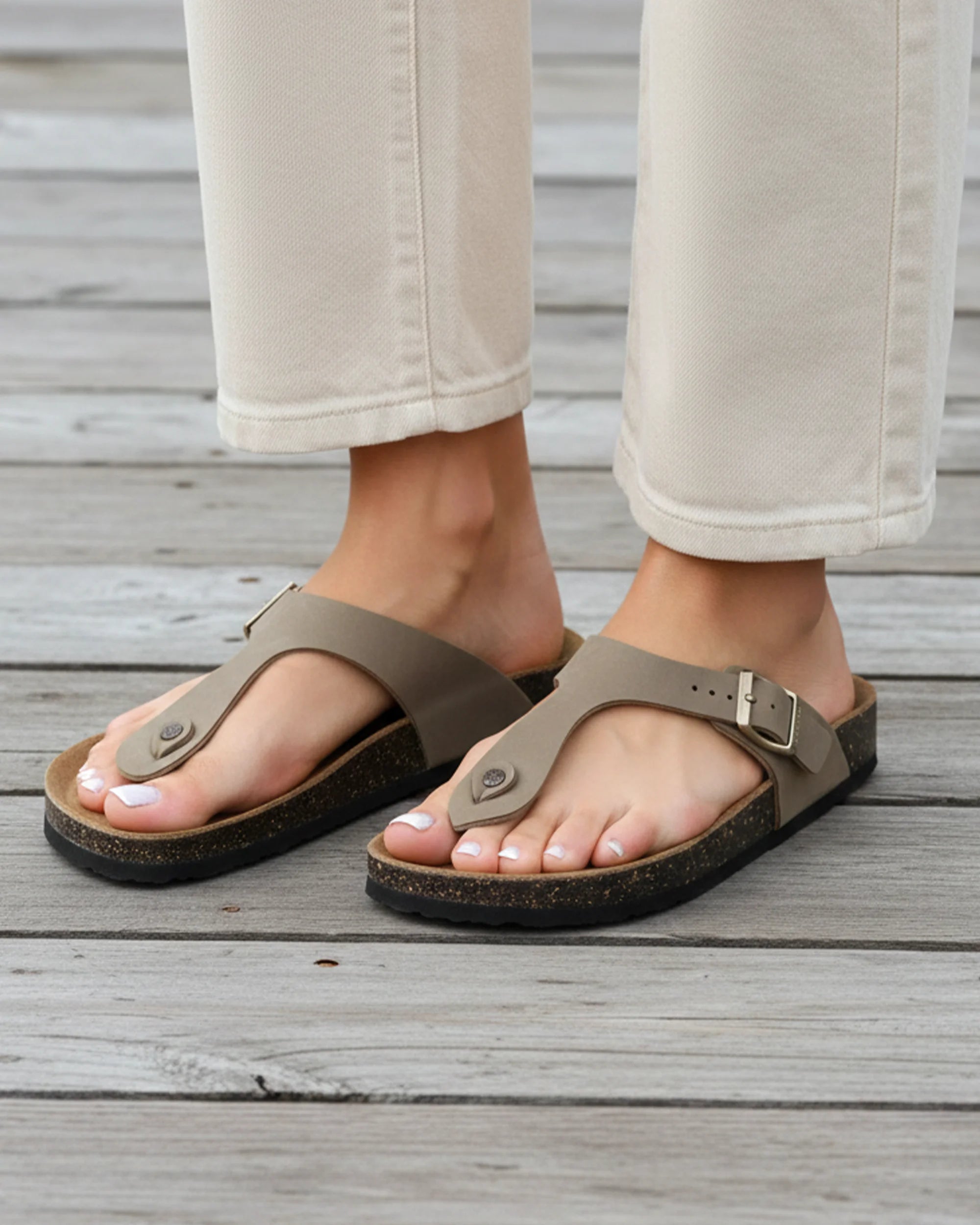 isotoner-sandales-tongs-femme-bride-taupe-cuir image 2