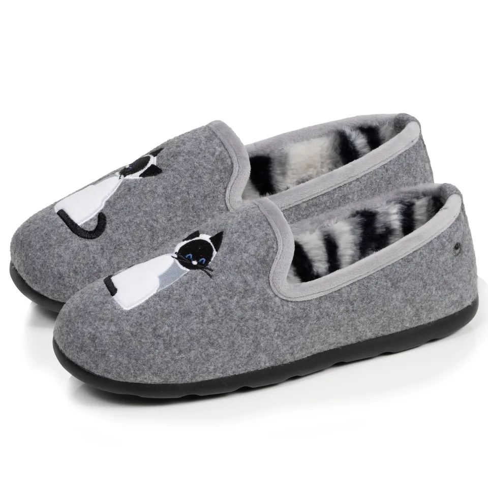 isotoner-chaussons-slippers-femme-gris-charentaises-everywear image 1