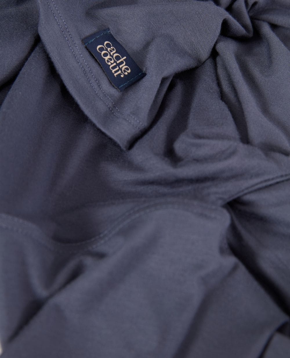cache-c-ur-t-shirt-grossesse-et-allaitement-louna-manches-longues-bleu-nuit image 6