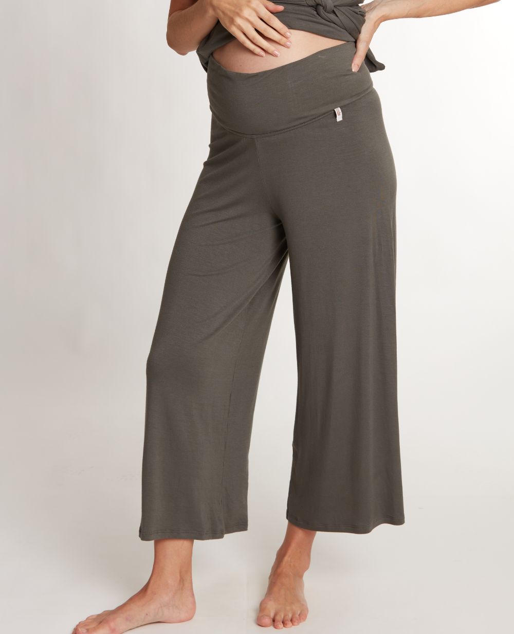 cache-c-ur-origin-pantalon-7-8-me-grossesse-kaki-lyocell-fluide image 2
