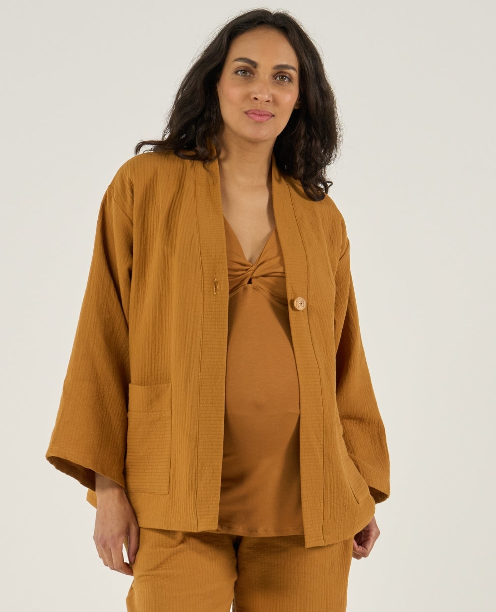 cache-c-ur-veste-de-maternit-celia-kimono-cumin-coton-bio image 4