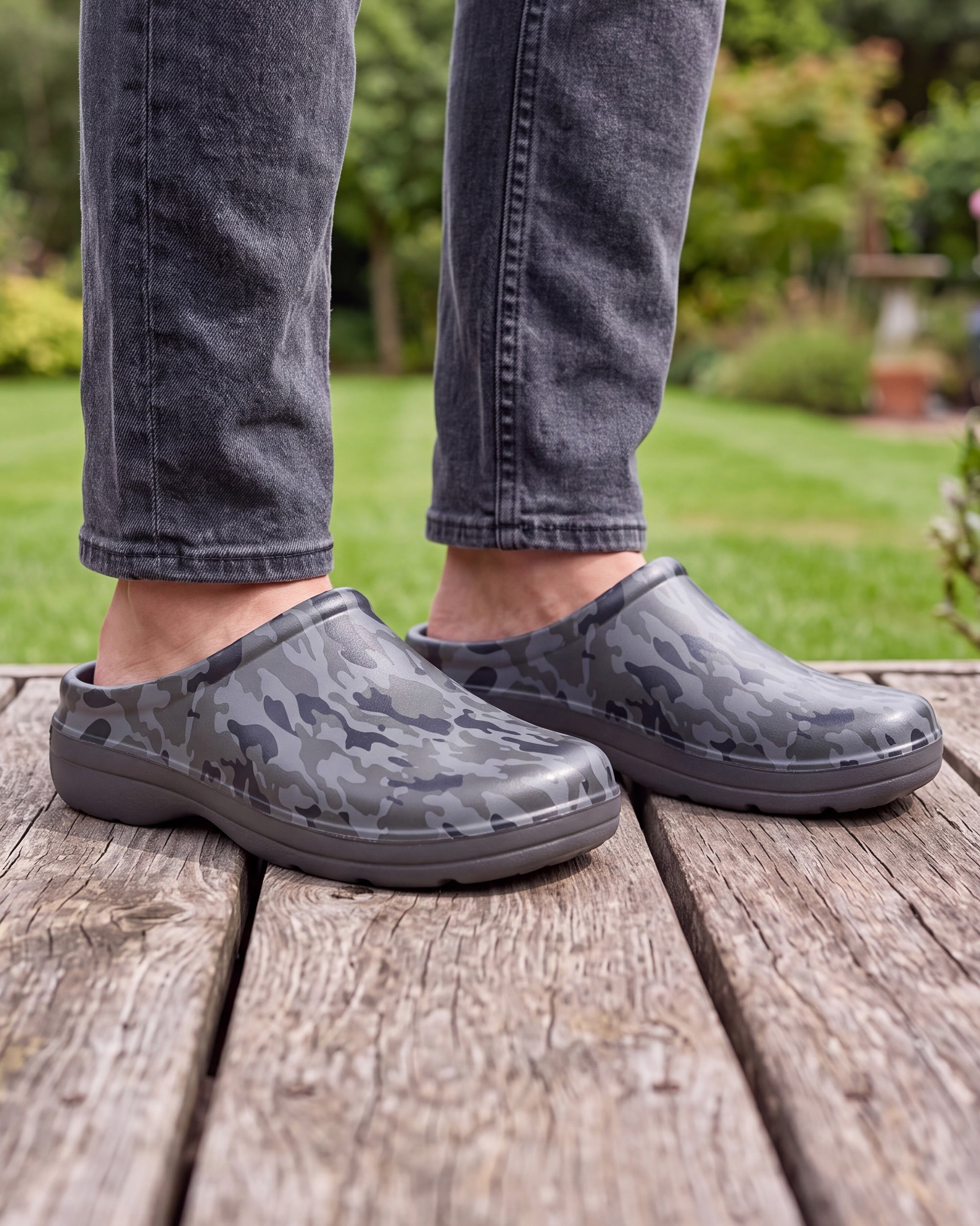 isotoner-sabots-de-jardin-homme-camouflage-gris image 2