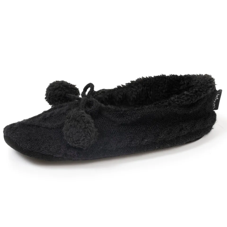isotoner-chaussettes-chaussons-fourr-es-femme-noir-sherpa image 1