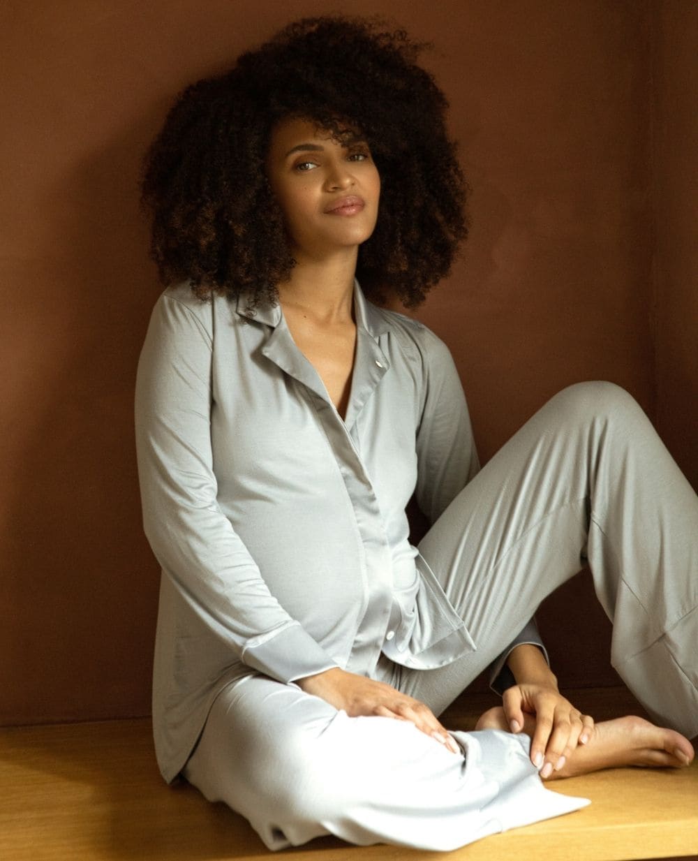 cache-c-ur-satine-veste-de-pyjama-grossesse-et-allaitement-gris image 7