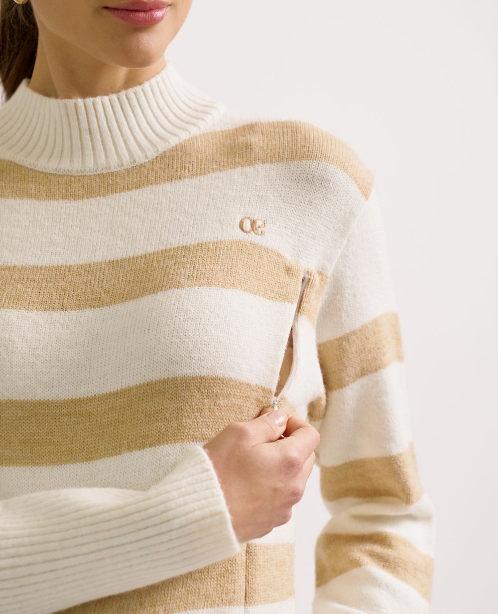 cache-c-ur-normandie-robe-pull-grossesse-et-allaitement-beige-ivoire image 7
