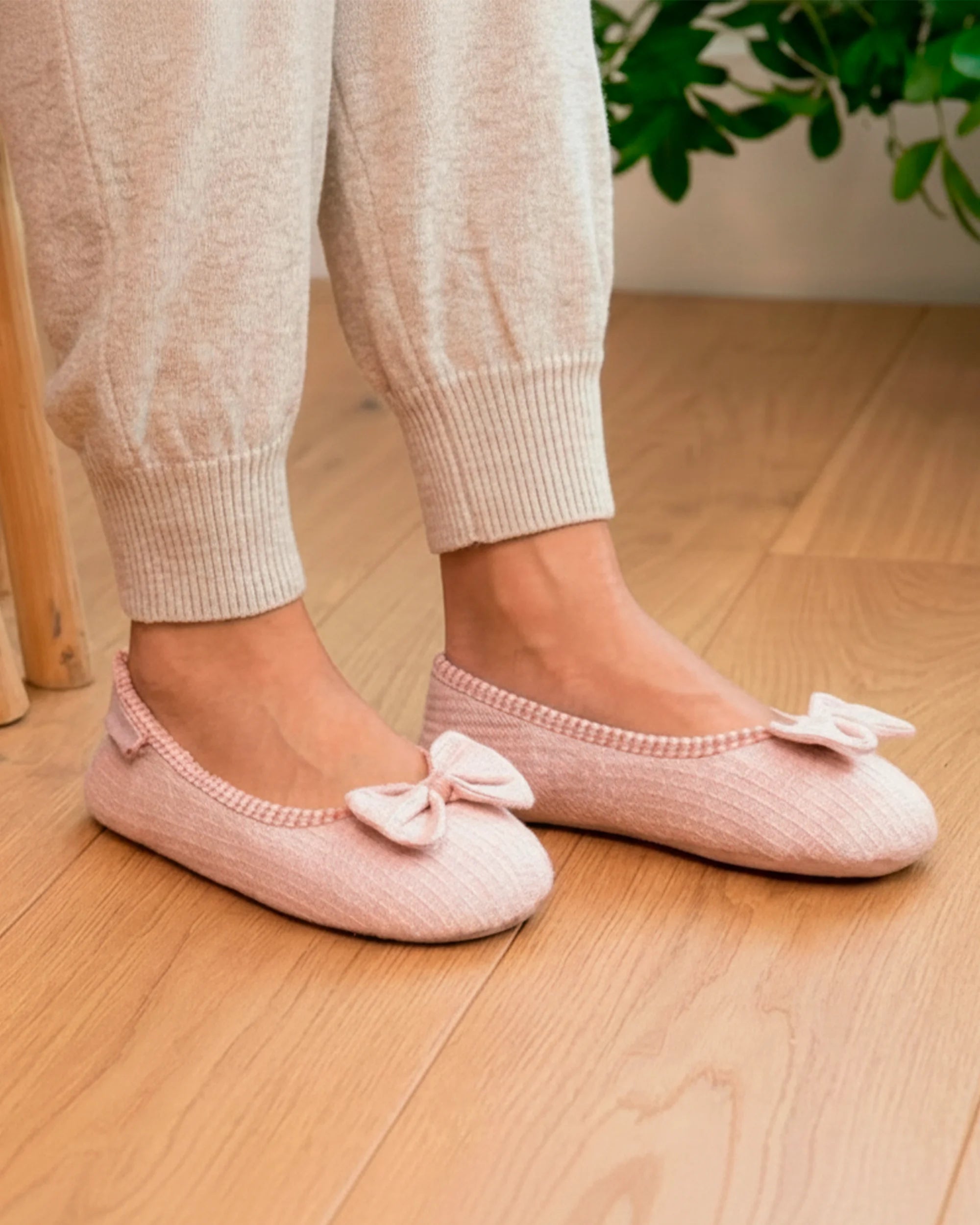 isotoner-chaussons-ballerines-femme-blush-chin image 2