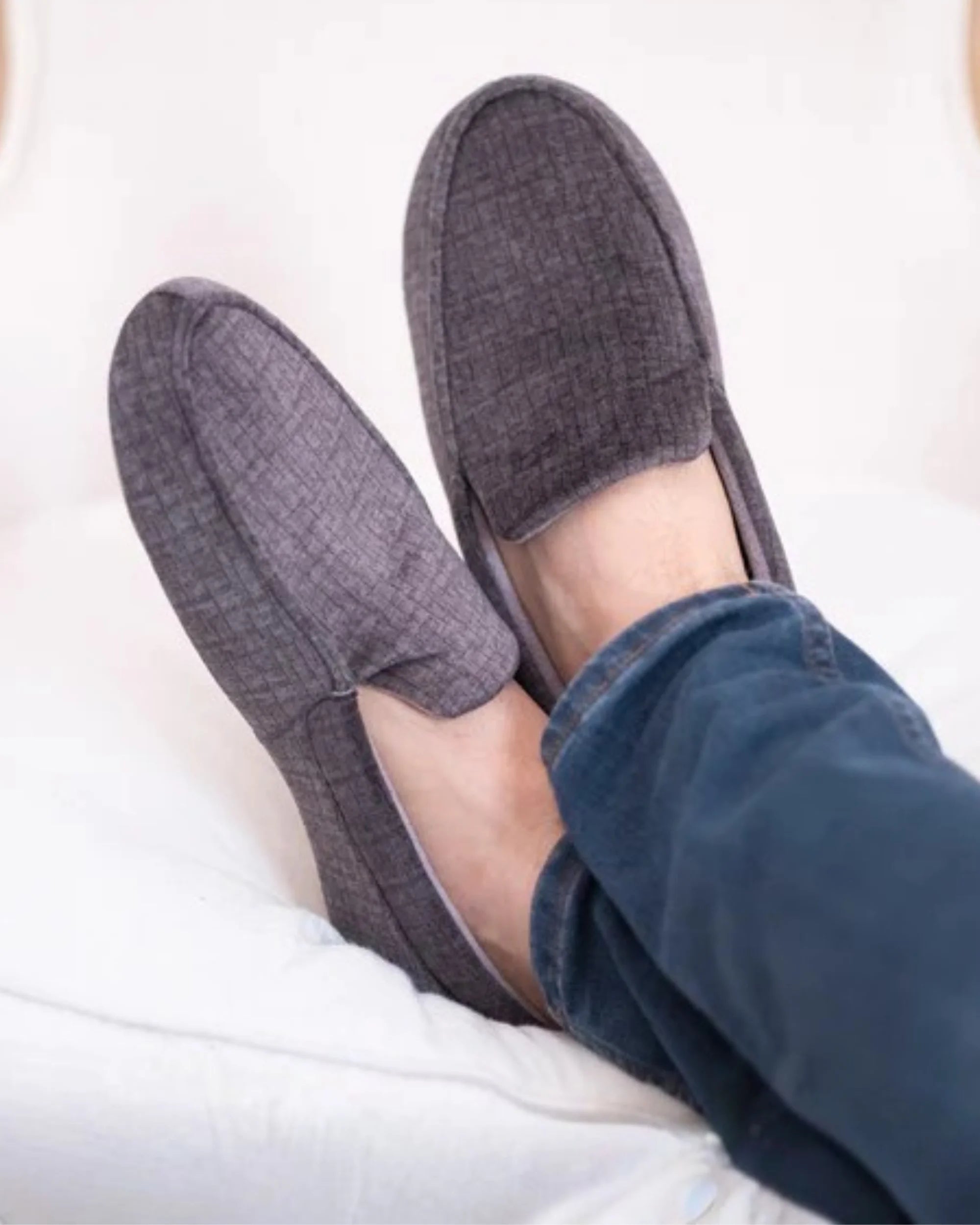 isotoner-chaussons-mocassins-homme-semelle-souple-gris image 2