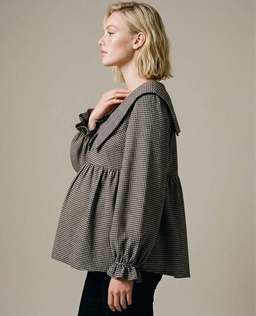 cache-c-ur-blouse-d-allaitement-amandine-noir-beige-carreaux image 2