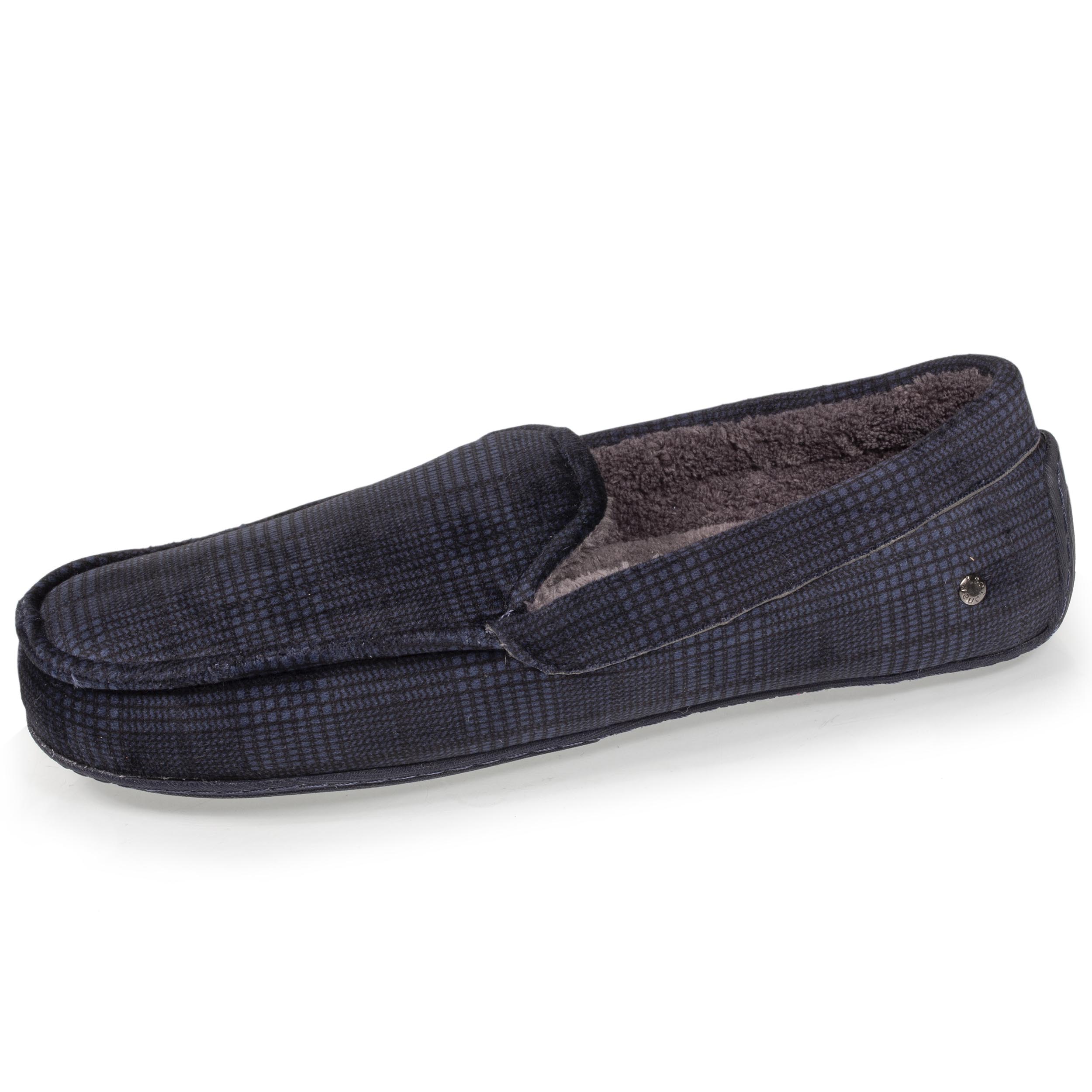 isotoner-chaussons-mocassins-homme-carreaux-marine image 1