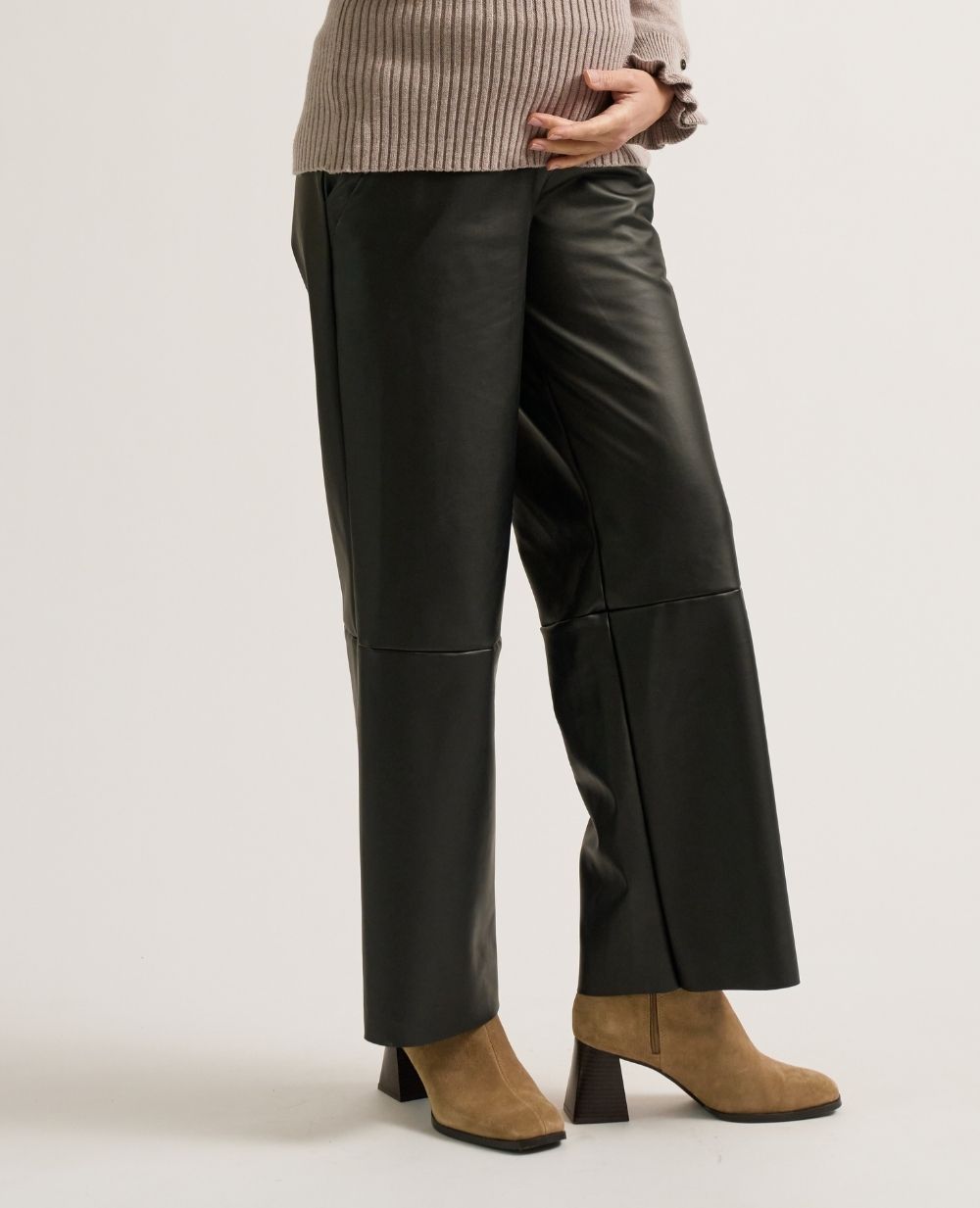 cache-c-ur-pantalon-de-maternit-alix-simili-cuir-noir image 2