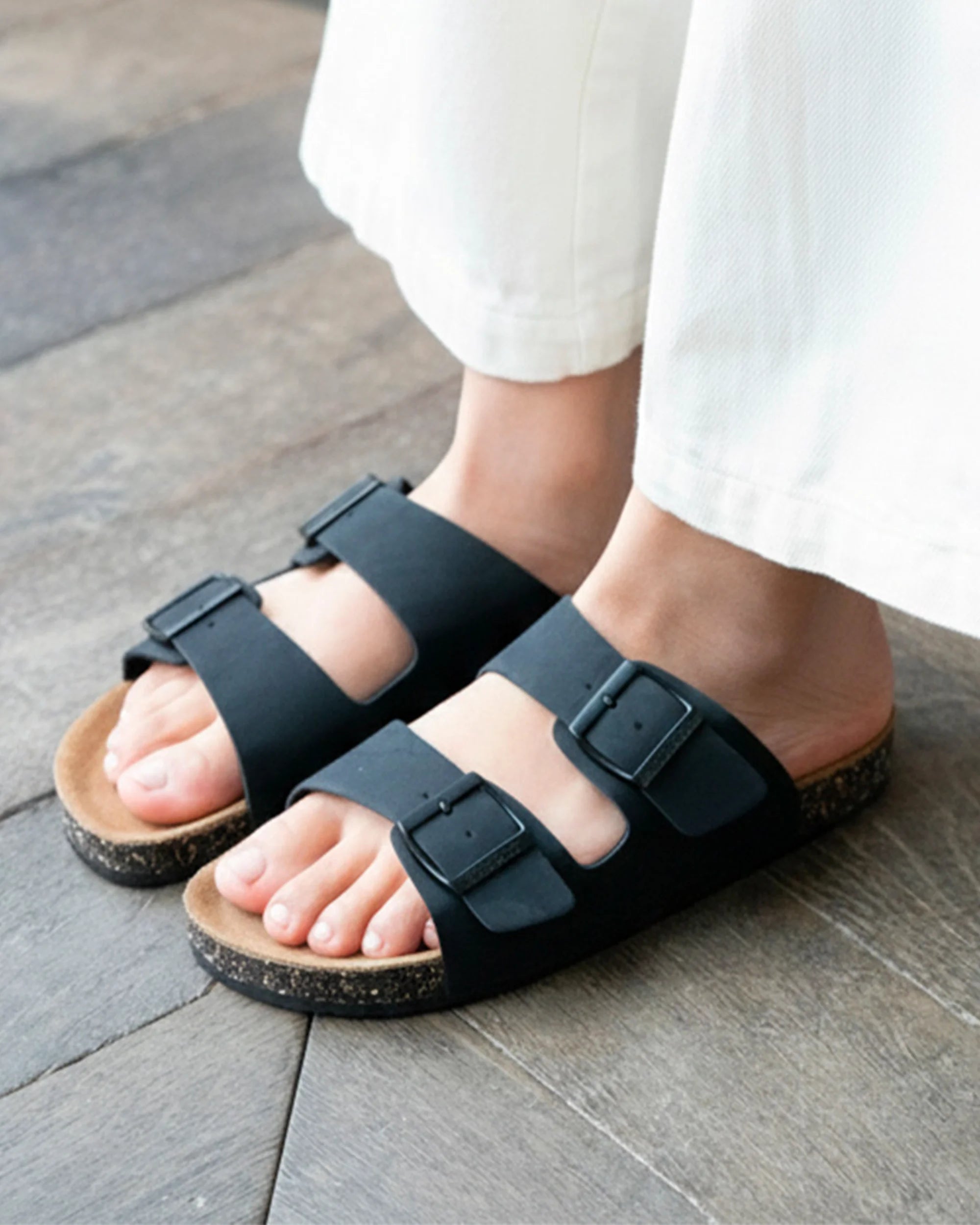 isotoner-mules-sandales-femme-double-bride-noir image 2