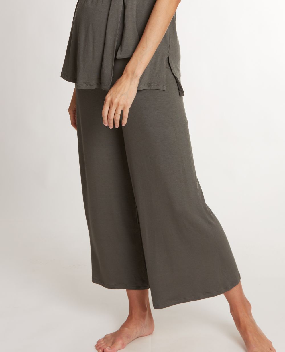 cache-c-ur-origin-pantalon-7-8-me-grossesse-kaki-lyocell-fluide image 3