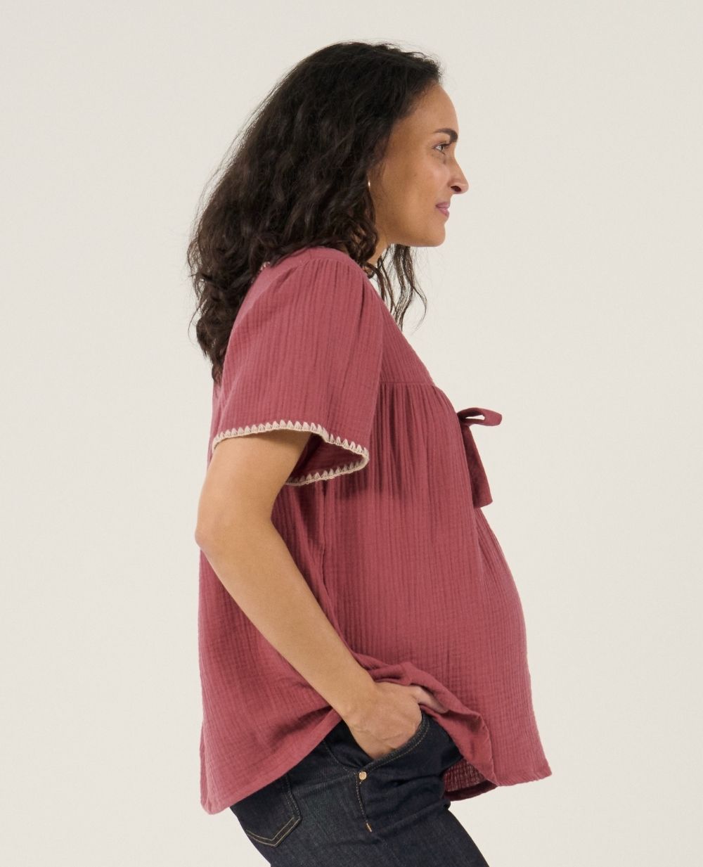 cache-c-ur-soraya-blouse-d-allaitement-brod-e-prune image 4
