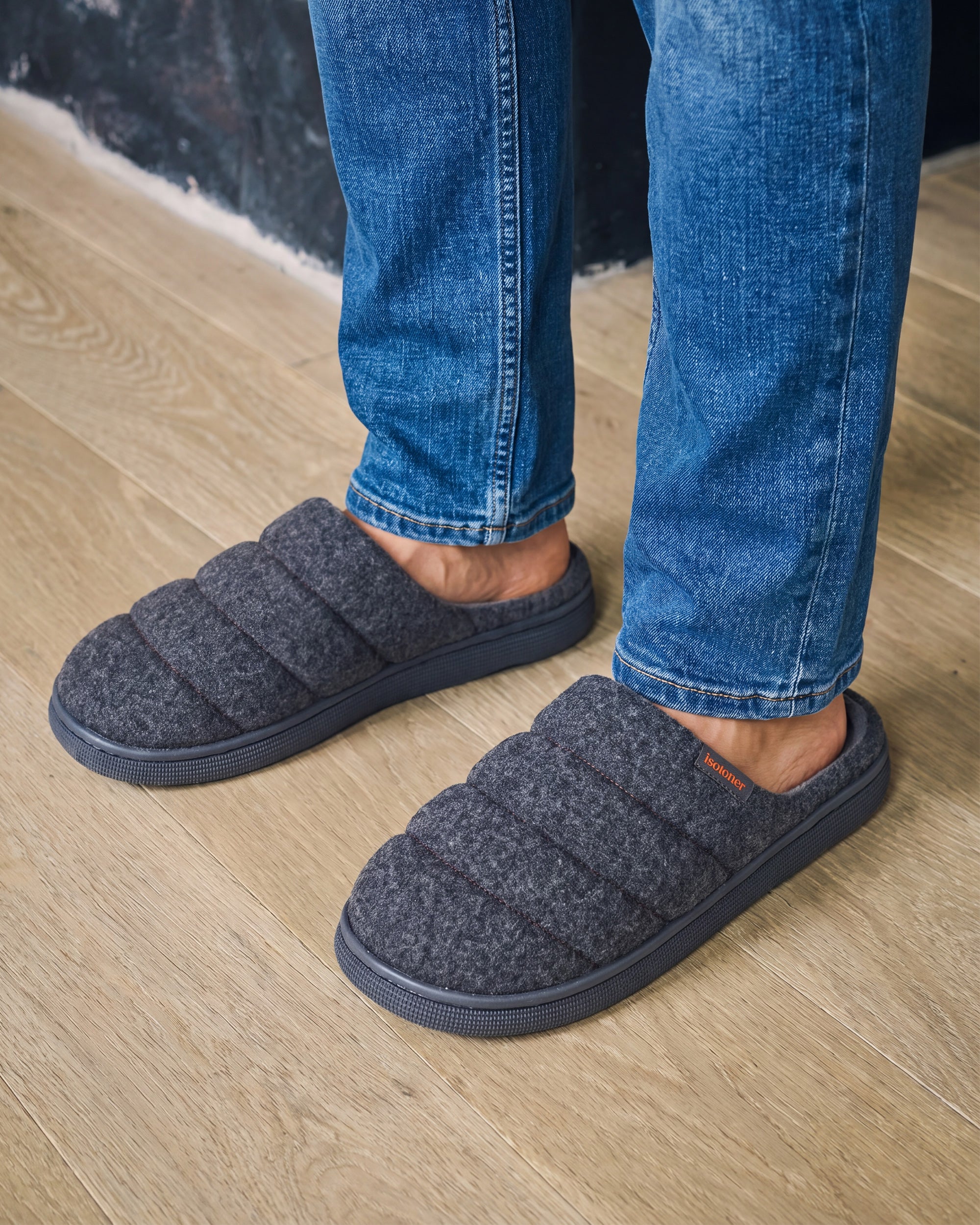 isotoner-chaussons-mules-homme-bloup-chin-gris image 2