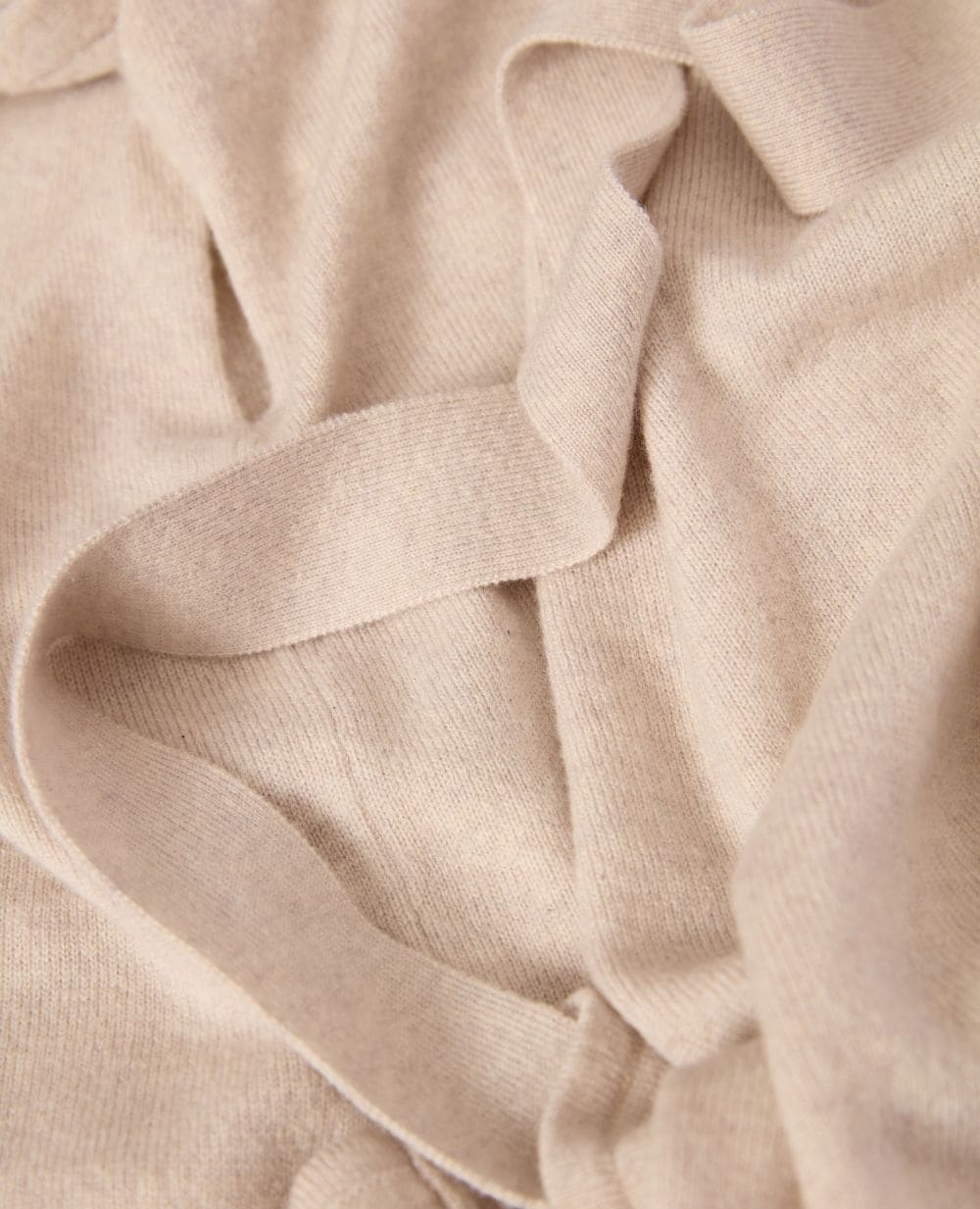 cache-c-ur-beverly-pull-cache-c-ur-de-maternit-laine-beige image 5