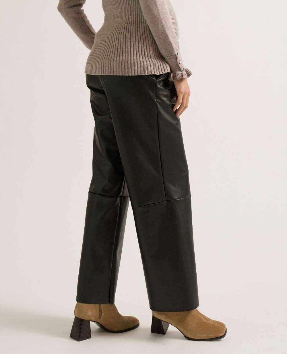 cache-c-ur-pantalon-de-maternit-alix-simili-cuir-noir image 5