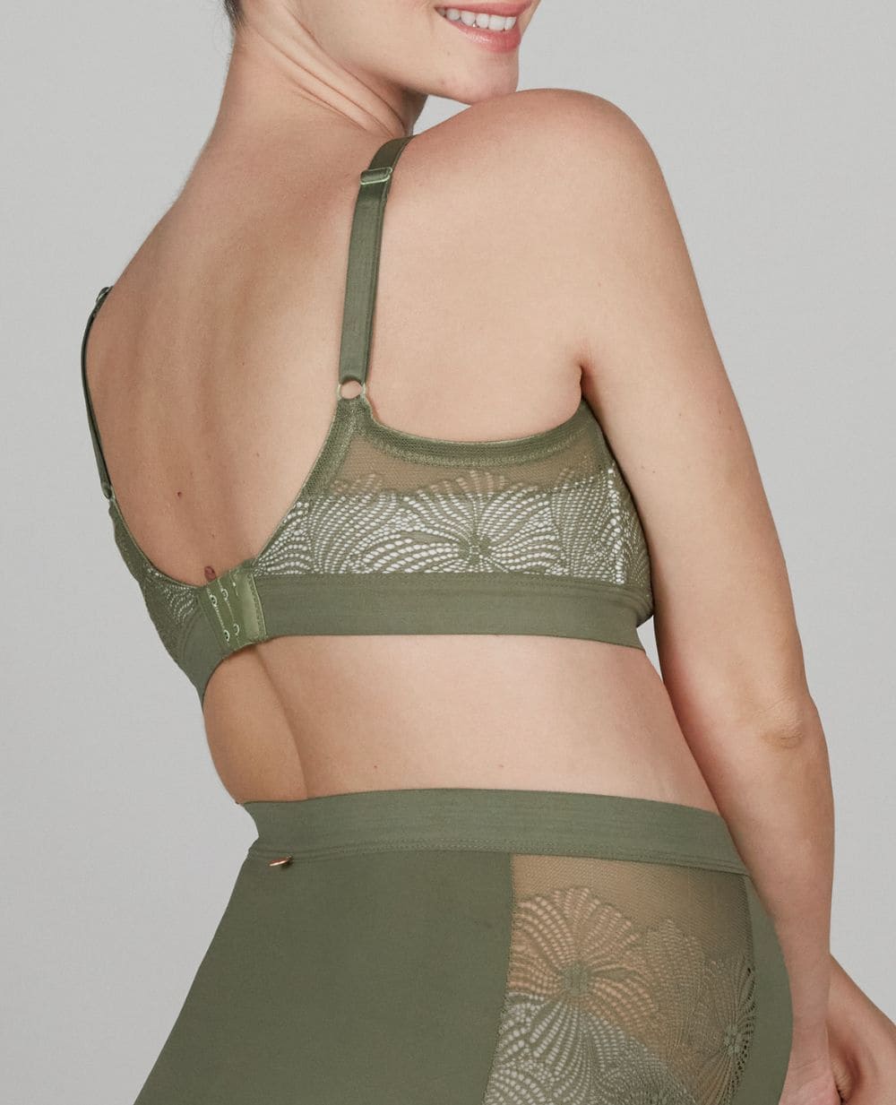 cache-c-ur-dahlia-soutien-gorge-grossesse-et-allaitement-sans-armature-kaki image 4