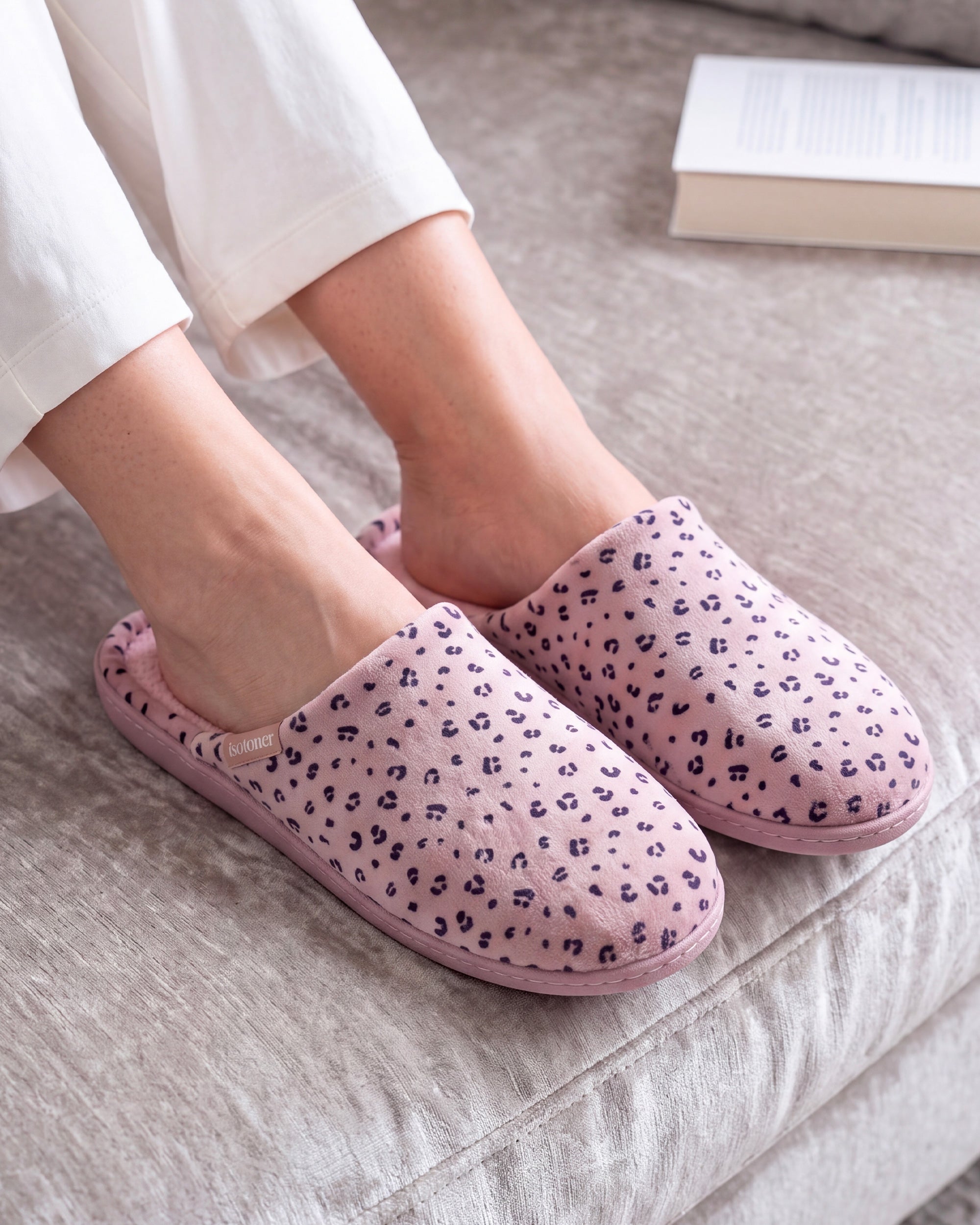 isotoner-chaussons-mules-femme-l-opard-blush image 2