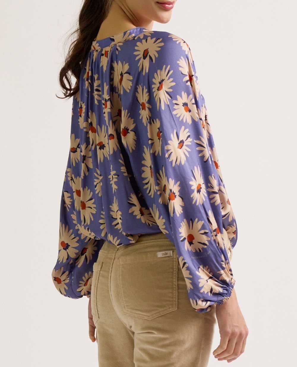 cache-c-ur-blouse-de-grossesse-et-allaitement-madeleine-bleuet image 3