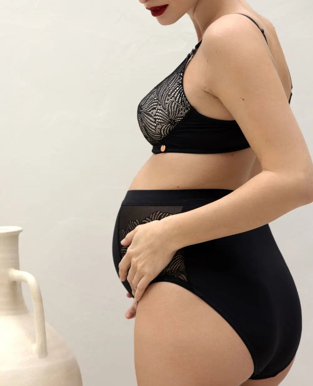 cache-c-ur-maxi-culotte-maternit-dahlia-noir-dentelle-taille-haute image 4