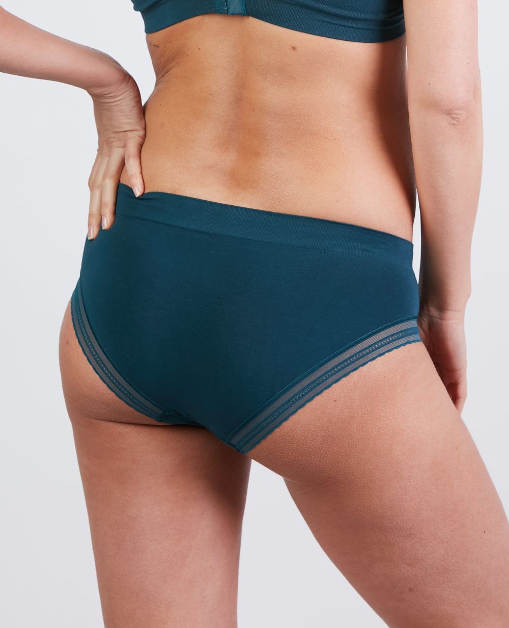 cache-c-ur-slip-milk-taille-basse-vert image 4