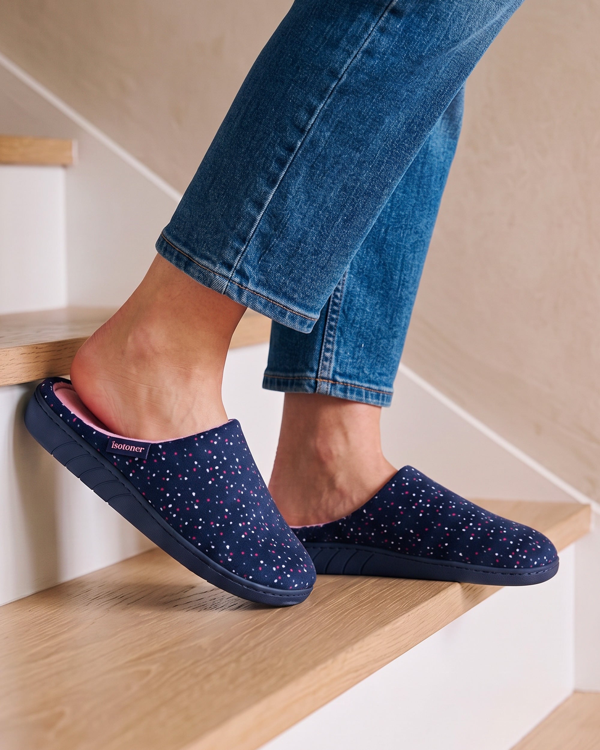 isotoner-chaussons-mules-femme-pois-marine image 2