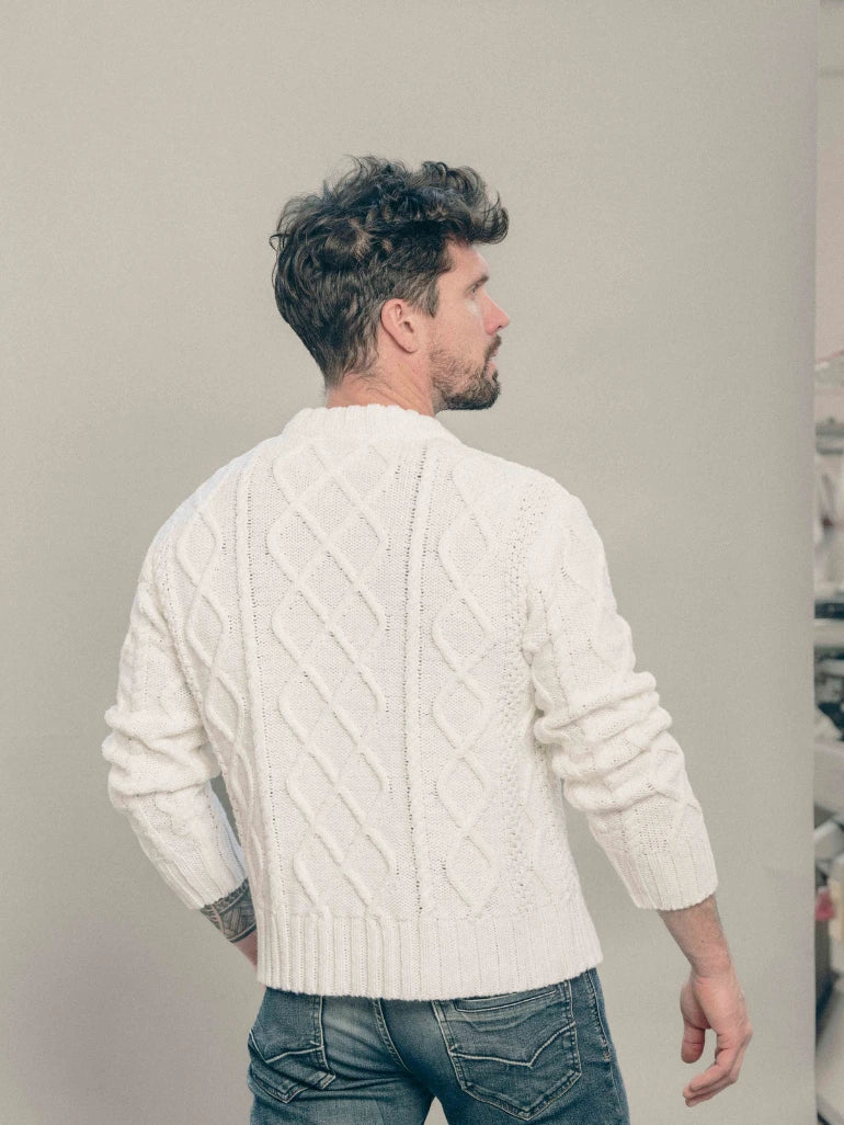 pipolaki-pull-homme-jacquard-montagne-coupe-masculine image 3