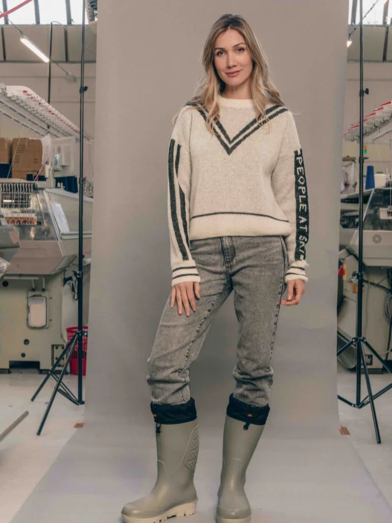 pipolaki-pull-people-at-ski-pull-femme-jacquard-montagne image 3