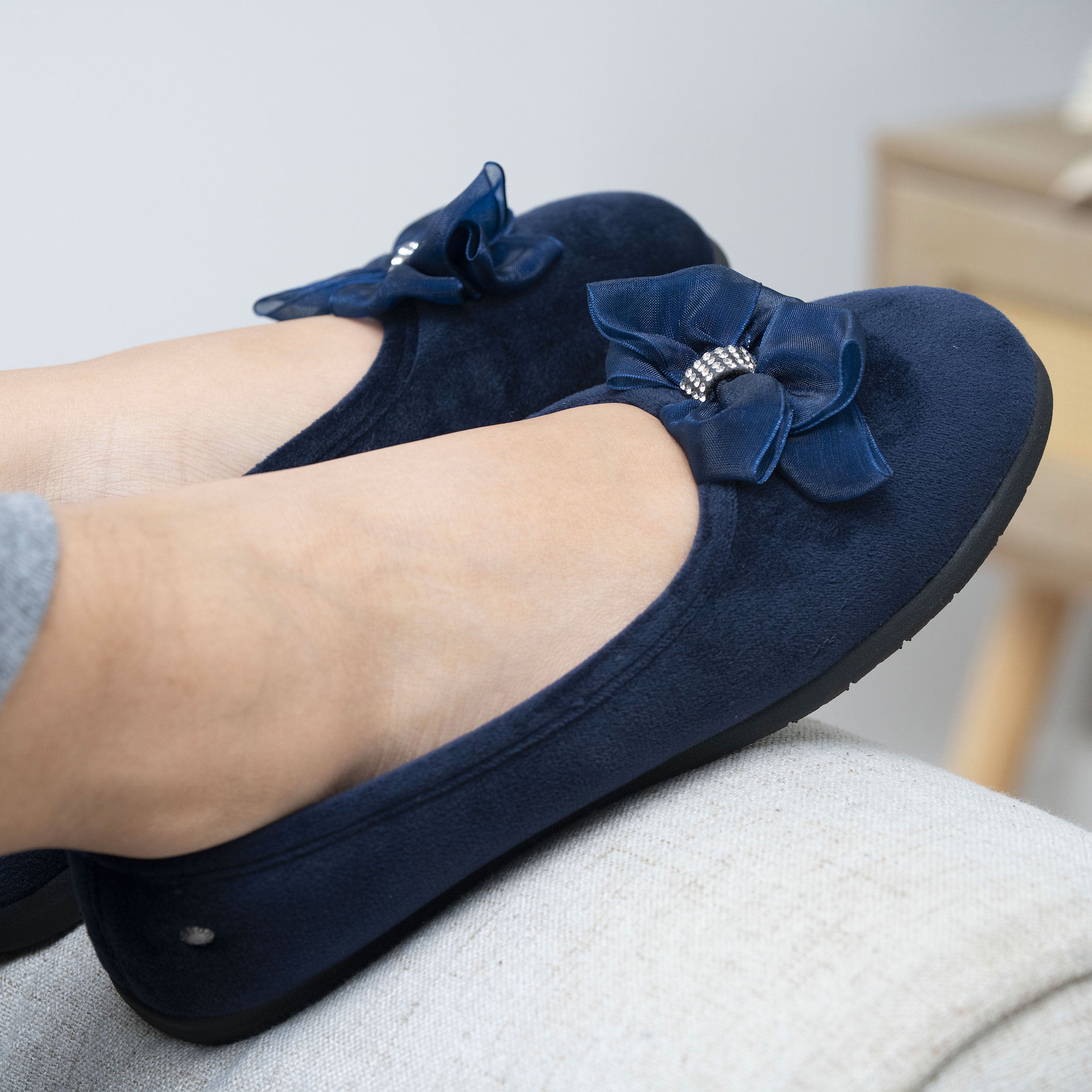 isotoner-chaussons-ballerines-bleu-marine-femme image 2