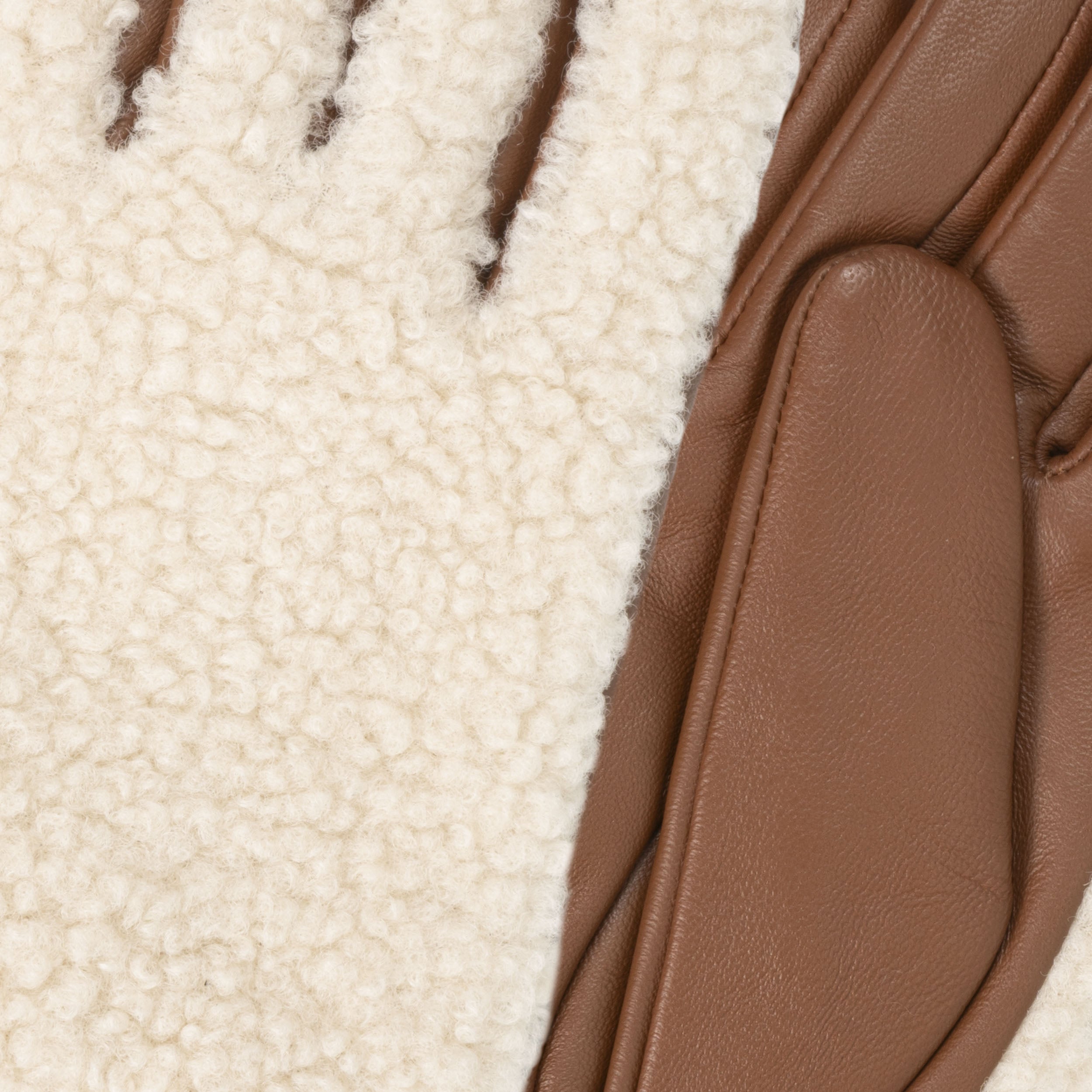 isotoner-gants-femme-tactiles-cuir-sherpa-cognac image 3