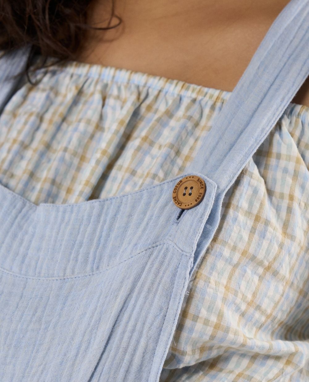 cache-c-ur-yael-salopette-de-maternit-broderie-bleu image 7