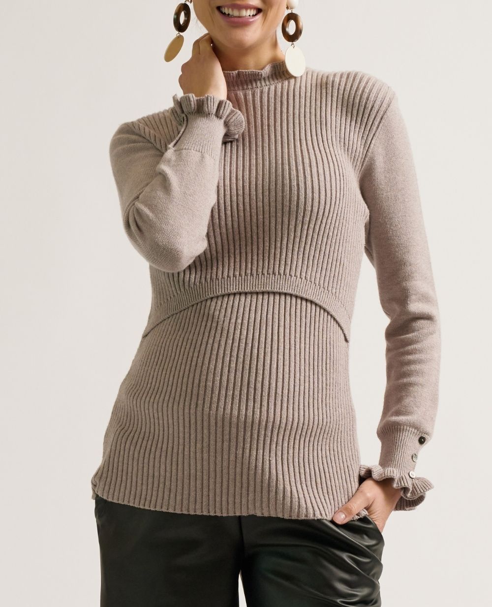 cache-c-ur-pull-de-grossesse-et-allaitement-doroth-e-taupe image 2