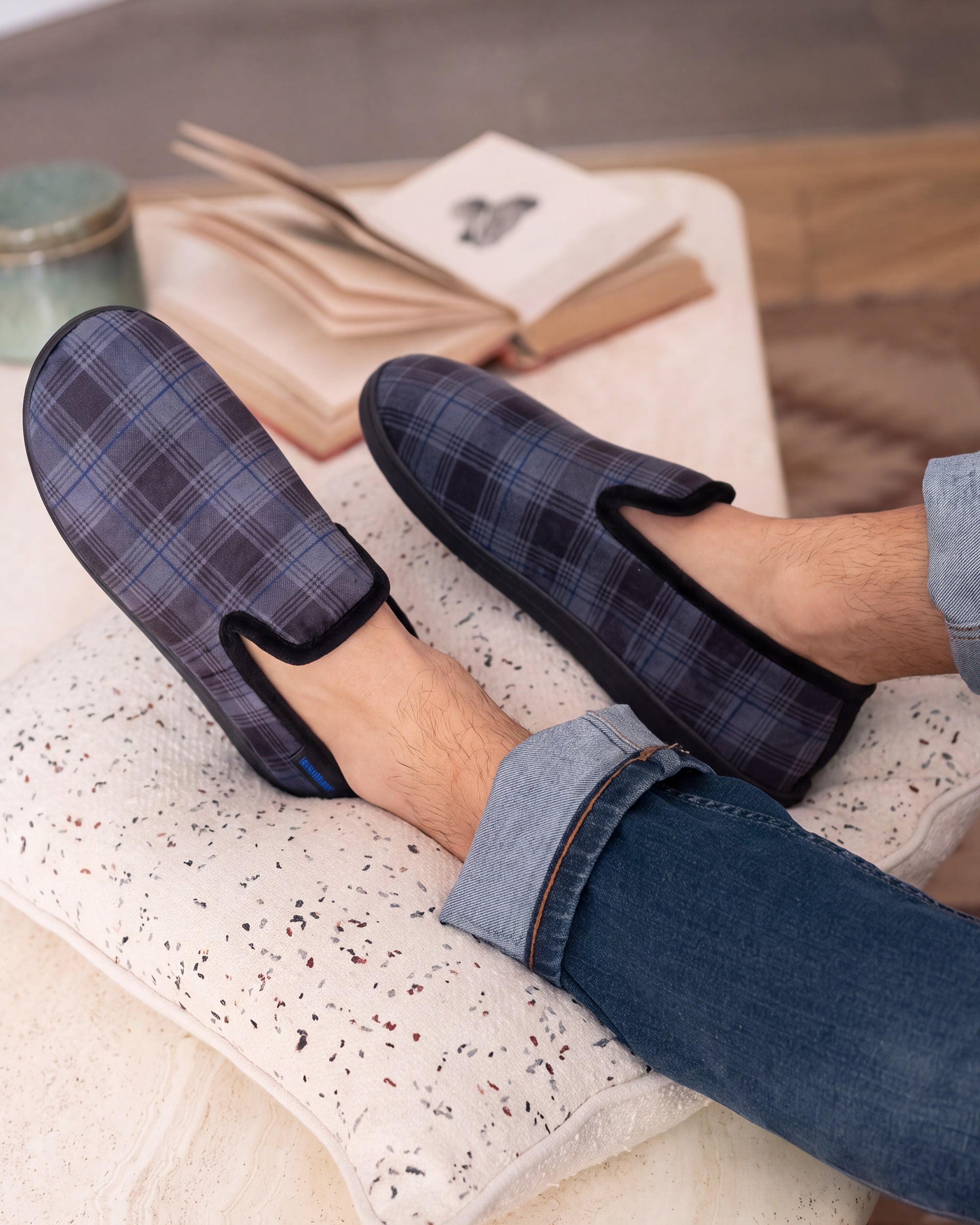 isotoner-chaussons-charentaises-homme-tartan image 2