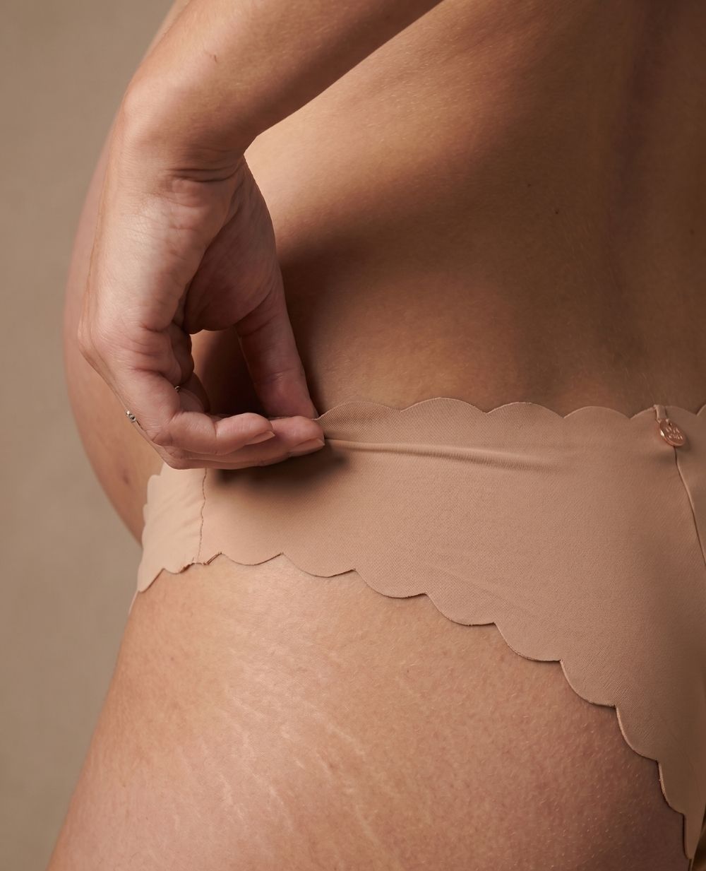 cache-c-ur-skin-tanga-taille-basse-de-maternit-latte image 2