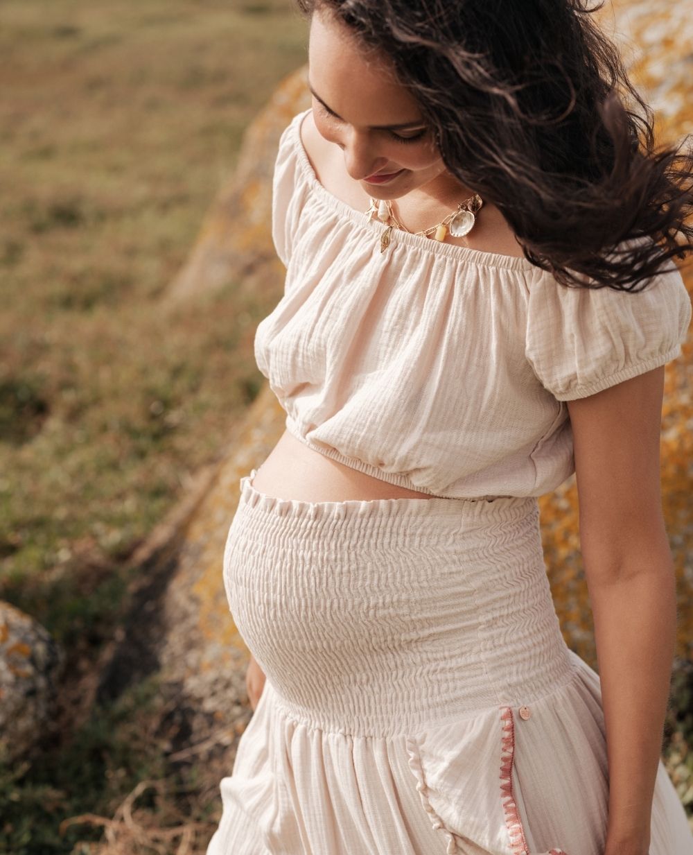 cache-c-ur-crop-top-paloma-beige image 2