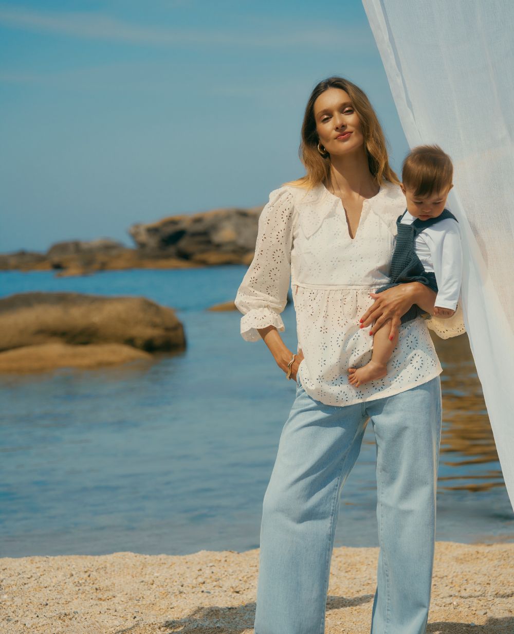 cache-c-ur-blouse-de-grossesse-et-allaitement-clothilde-blanc image 1