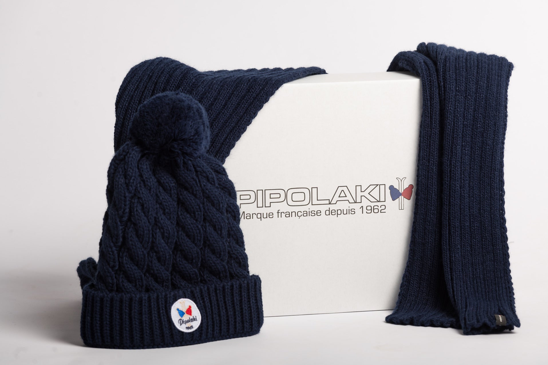 pipolaki-coffret-cadeau-bonnet-gstaad-charpe-pervenche image 3
