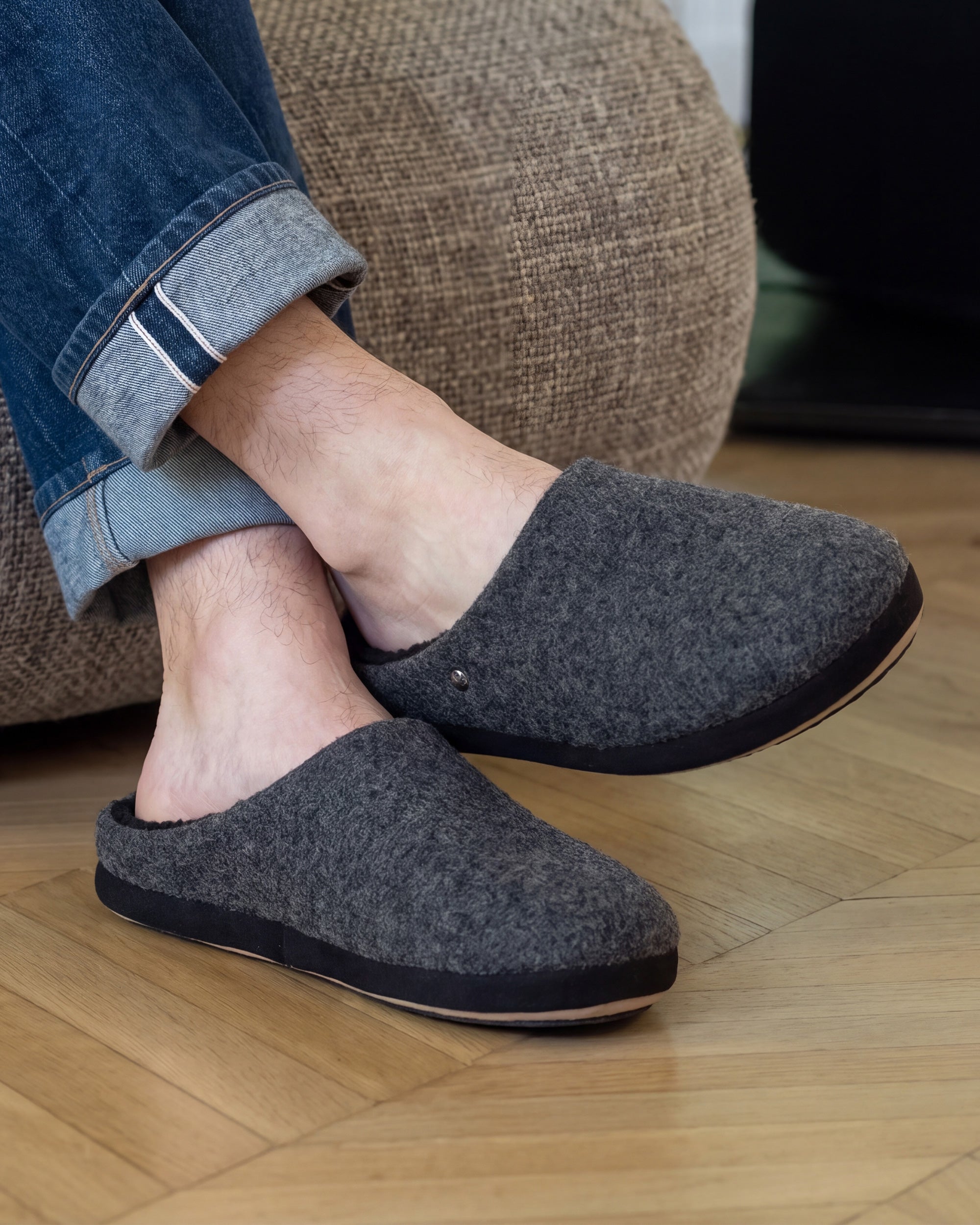 isotoner-chaussons-mules-homme-noir-feutrine-chin-e image 2