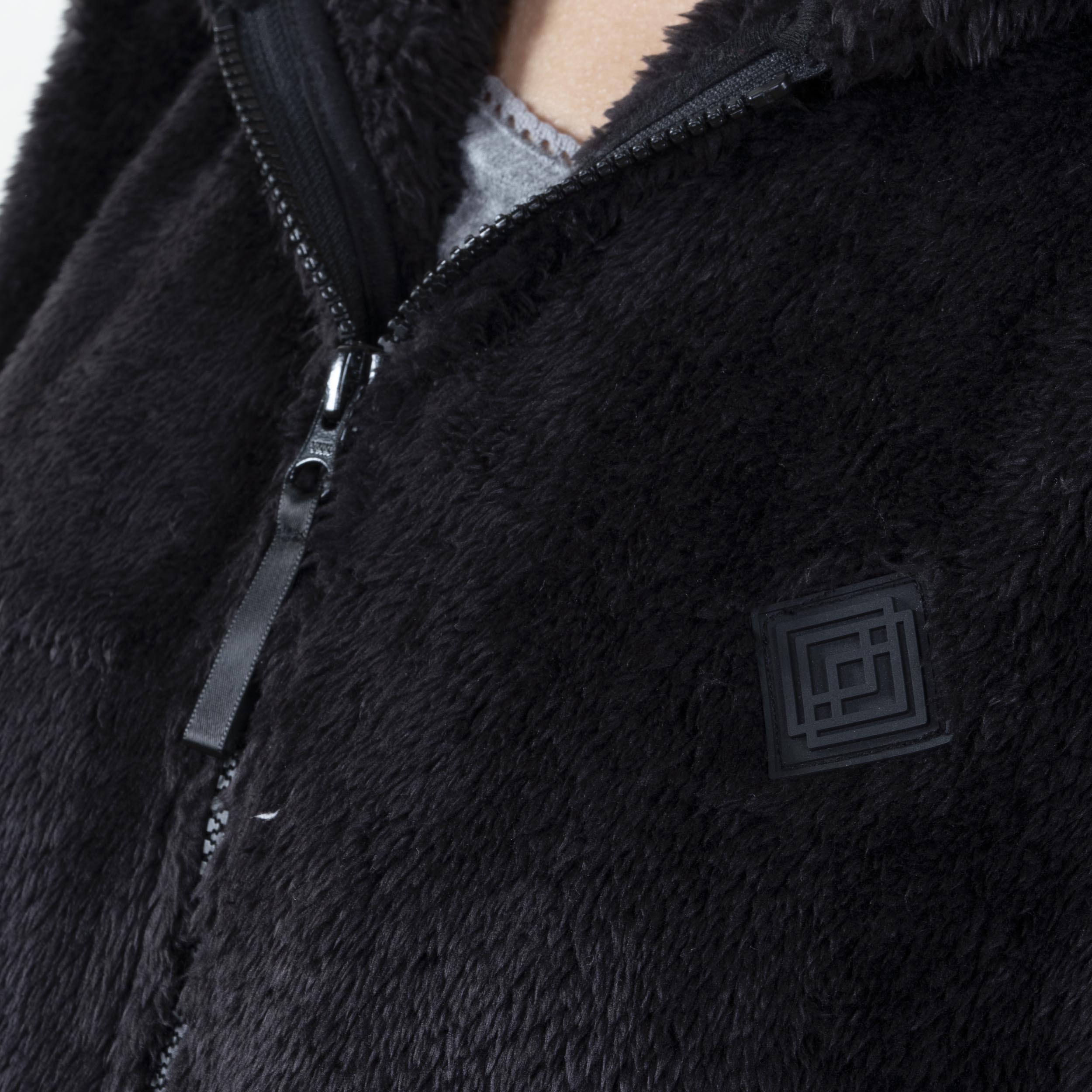 isotoner-veste-imitation-fourrure-femme-noir-capuche image 2