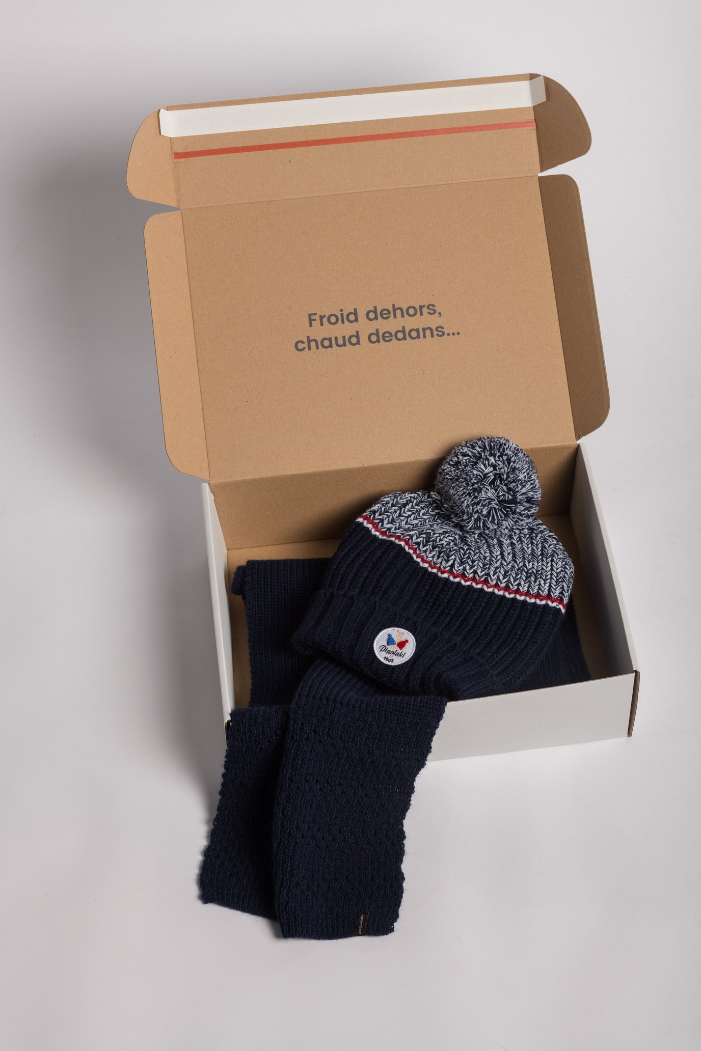 pipolaki-coffret-cadeau-lespi-echarpe-paula-bonnet-et-echarpe-hiver image 1