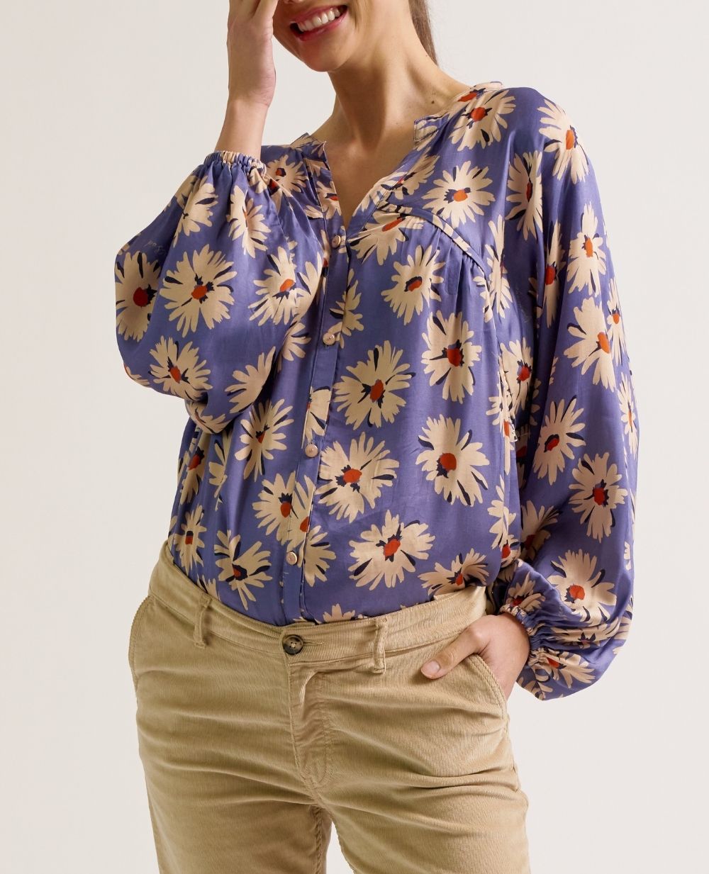 cache-c-ur-blouse-de-grossesse-et-allaitement-madeleine-bleuet image 6