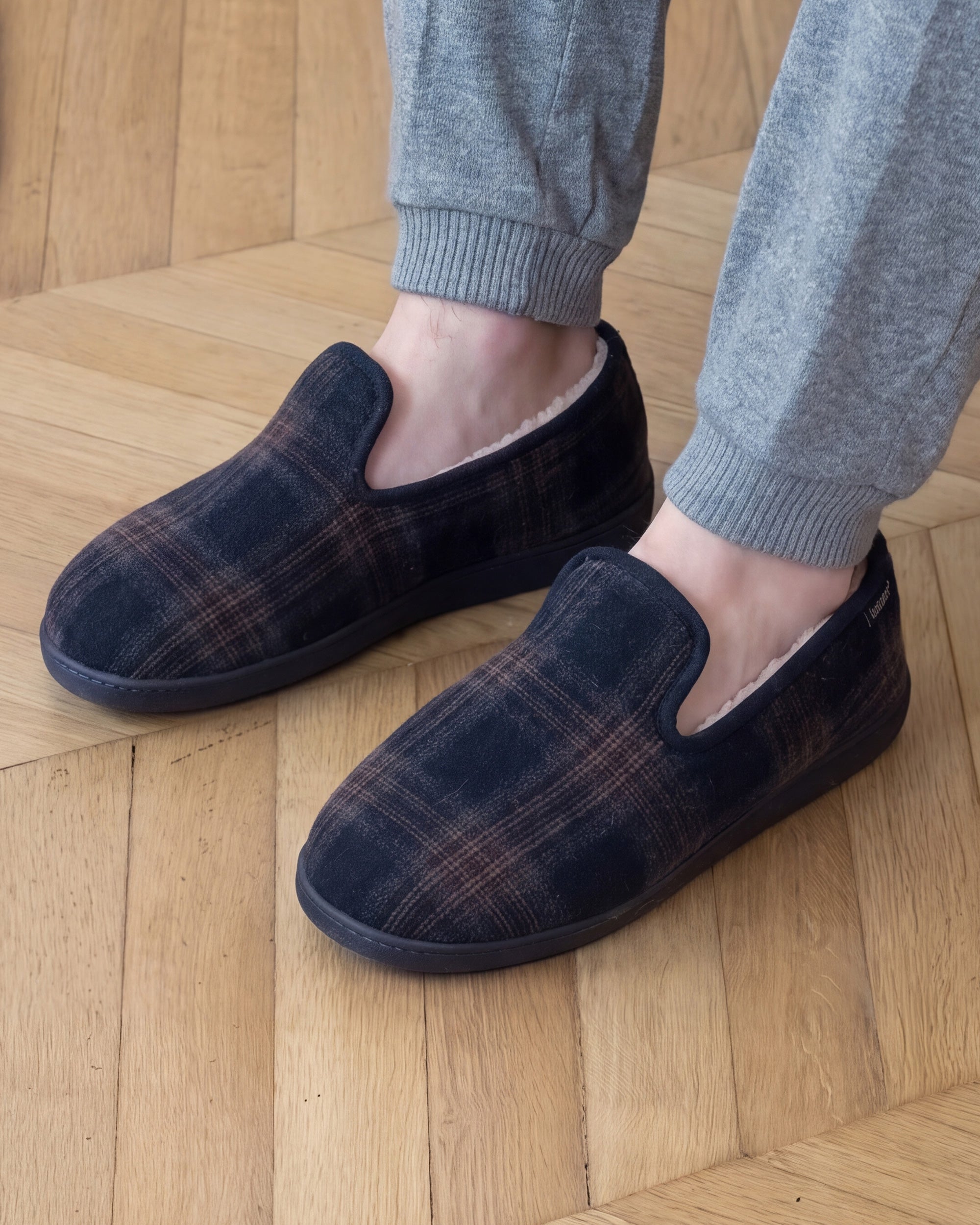 isotoner-chaussons-charentaises-homme-tartan-marine image 2