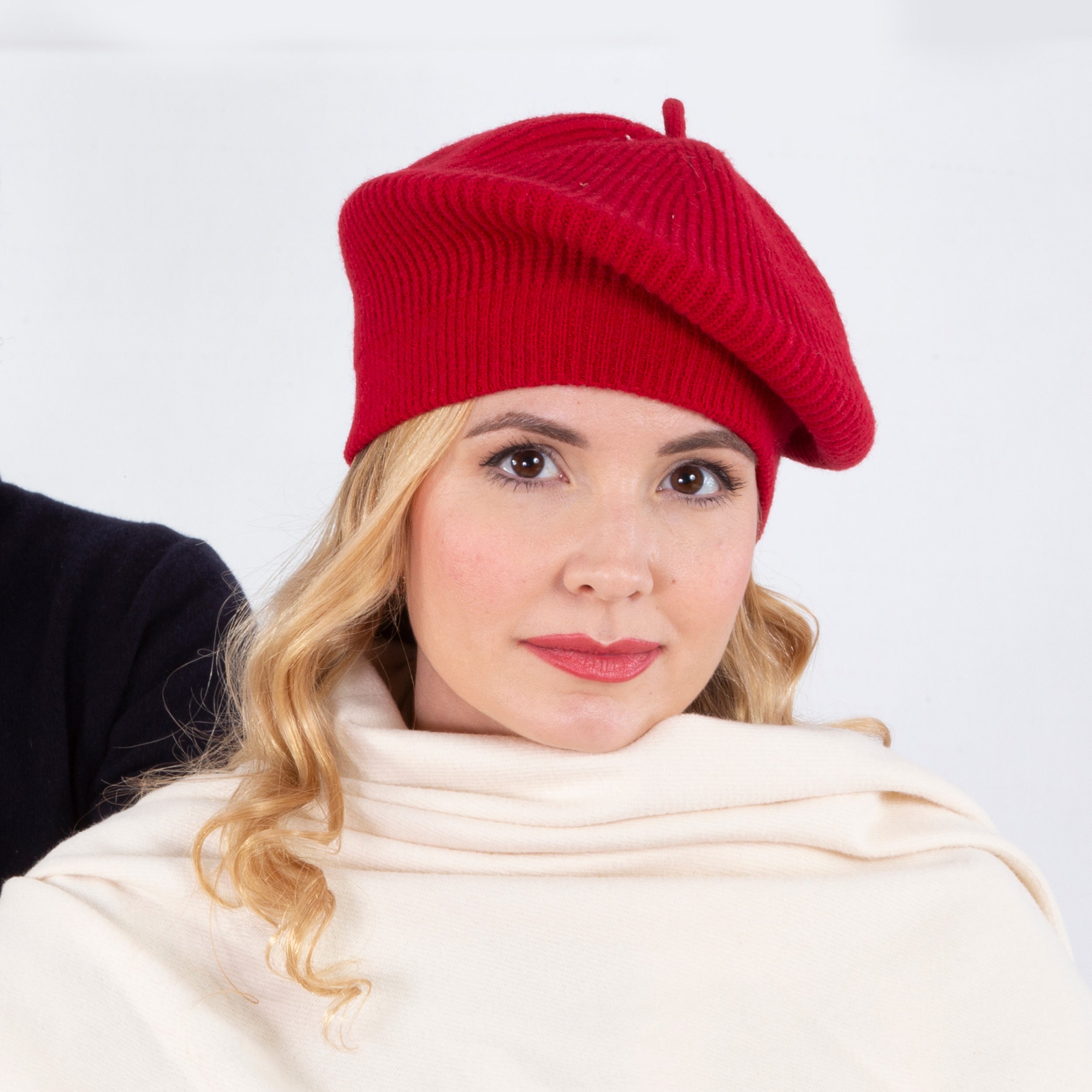 isotoner-b-ret-femme-maille-ultra-doux-rouge image 2