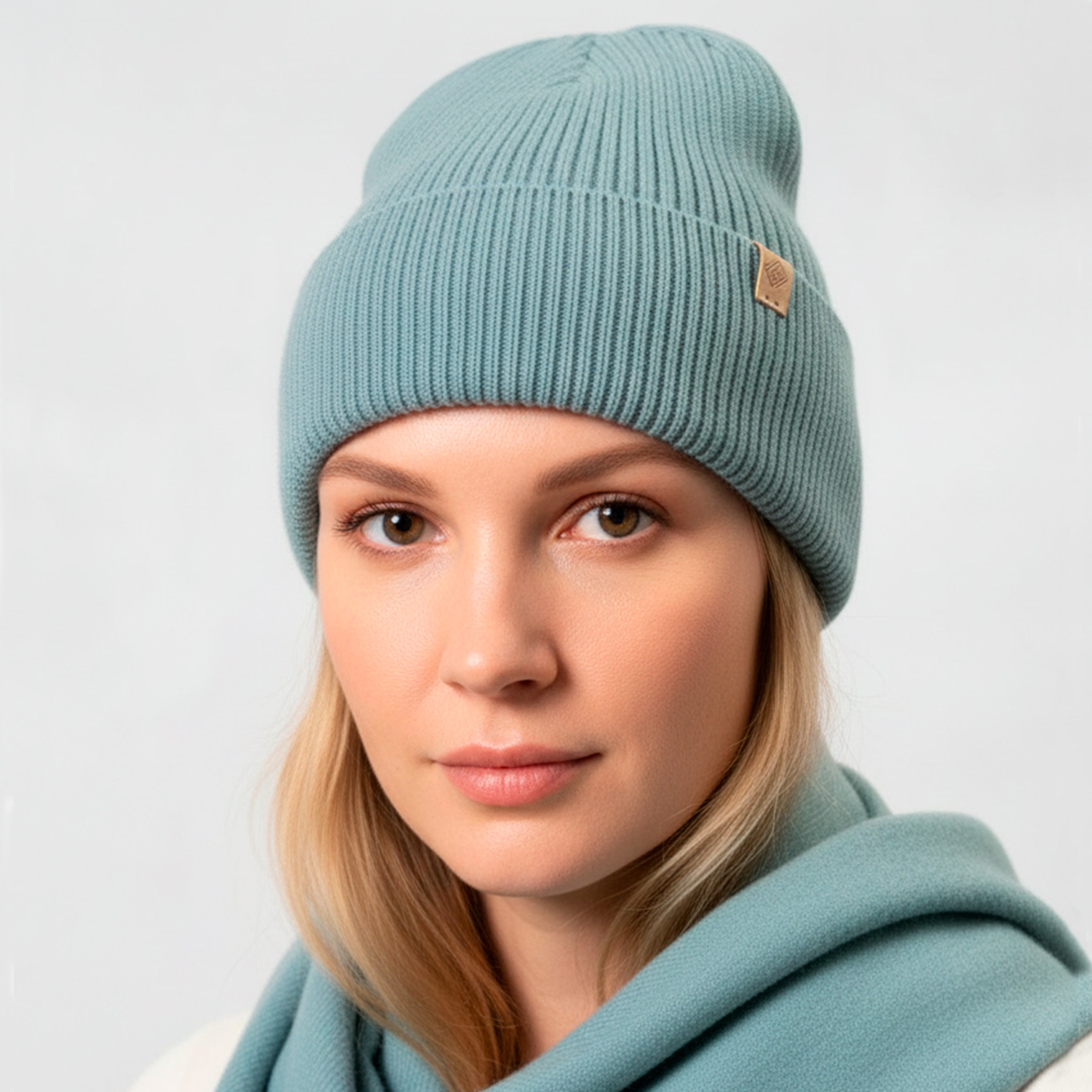 isotoner-bonnet-maille-ultra-doux-femme-lagon image 2