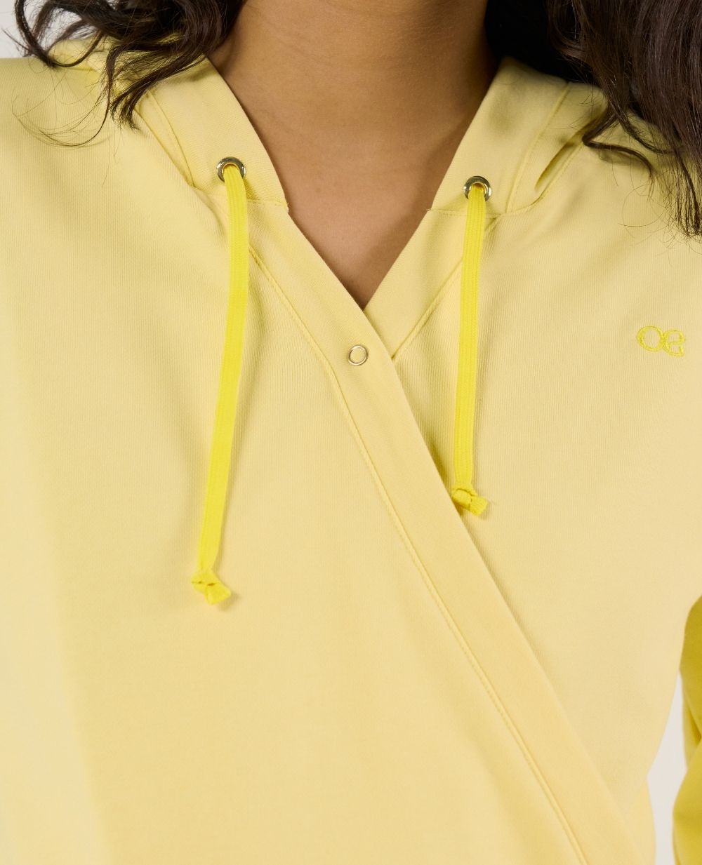cache-c-ur-ensemble-hoodie-short-coconut-vanille image 7