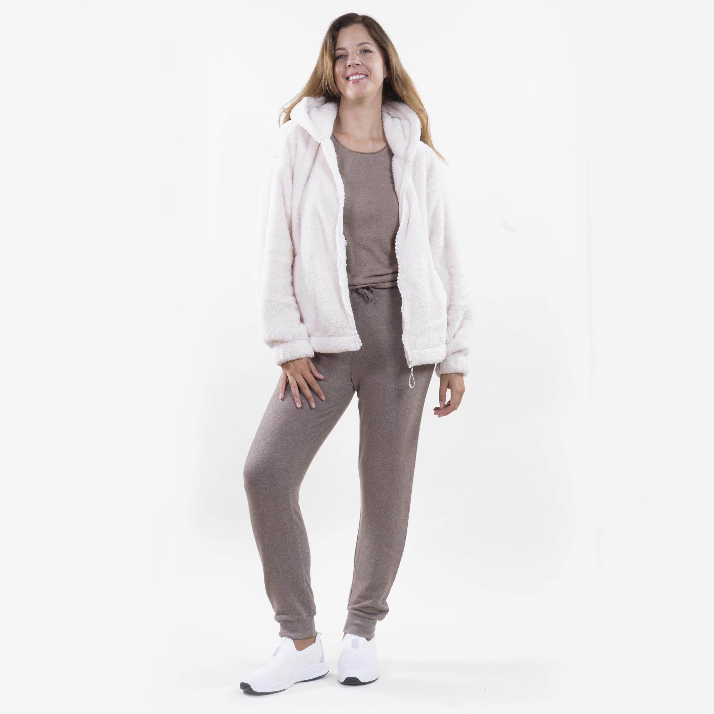 isotoner-veste-imitation-fourrure-femme-beige-capuche image 3