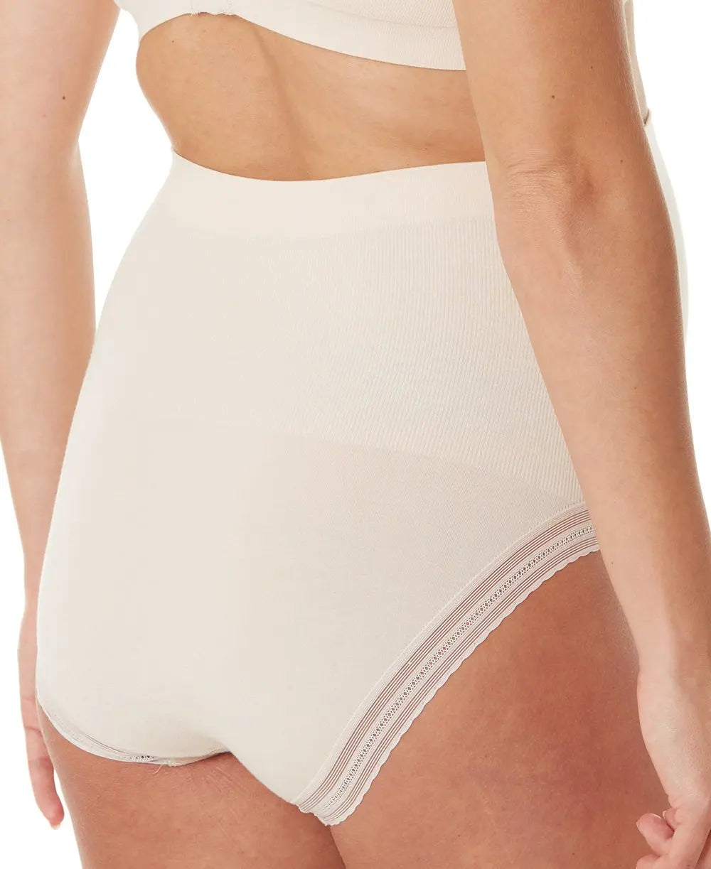 cache-c-ur-maxi-culotte-de-grossesse-sans-couture-milk-blush image 4