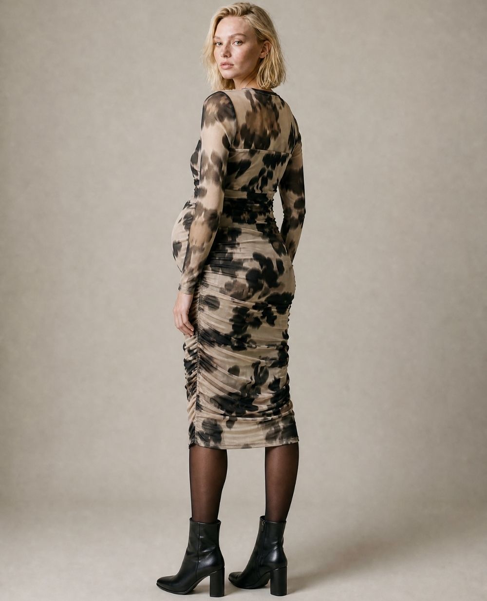 cache-c-ur-robe-d-allaitement-vanessa-beige image 4