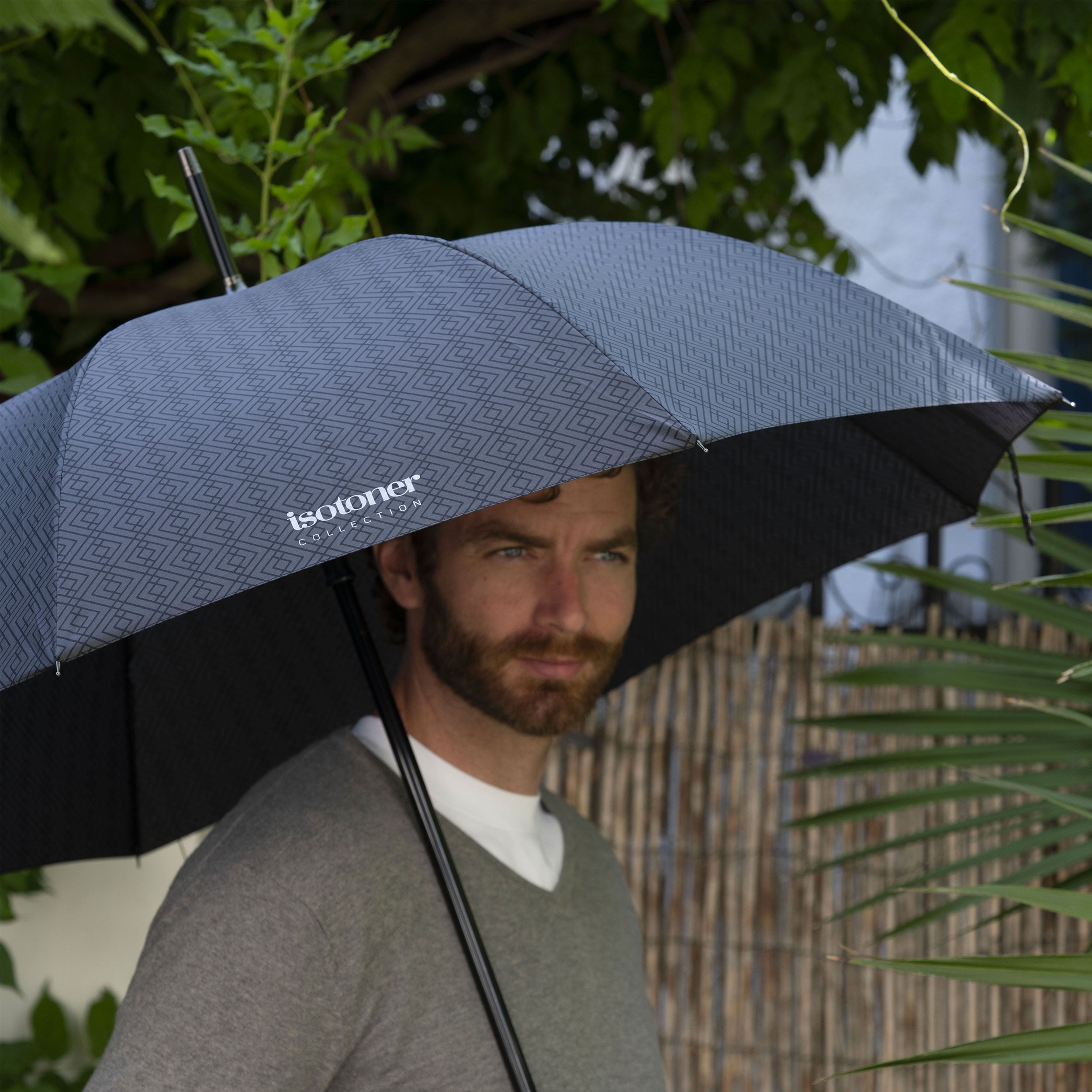 isotoner-parapluie-crook-x-tra-solide-monogramme-homme image 2